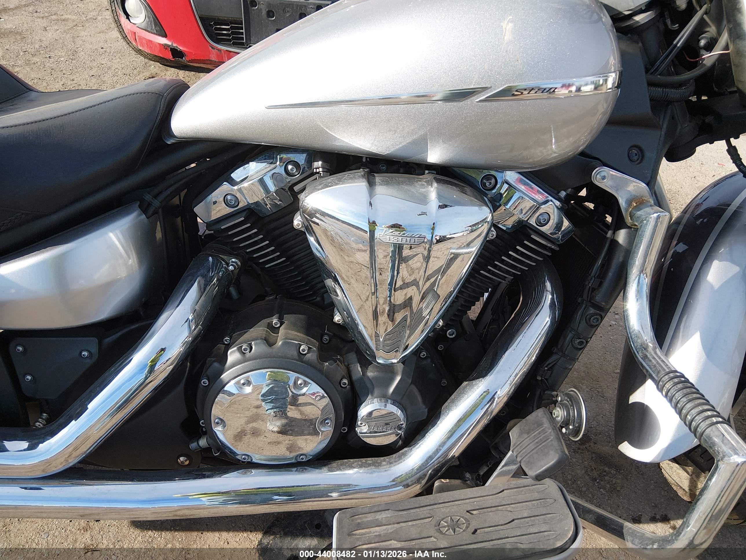 YAMAHA XVS1300 image 8