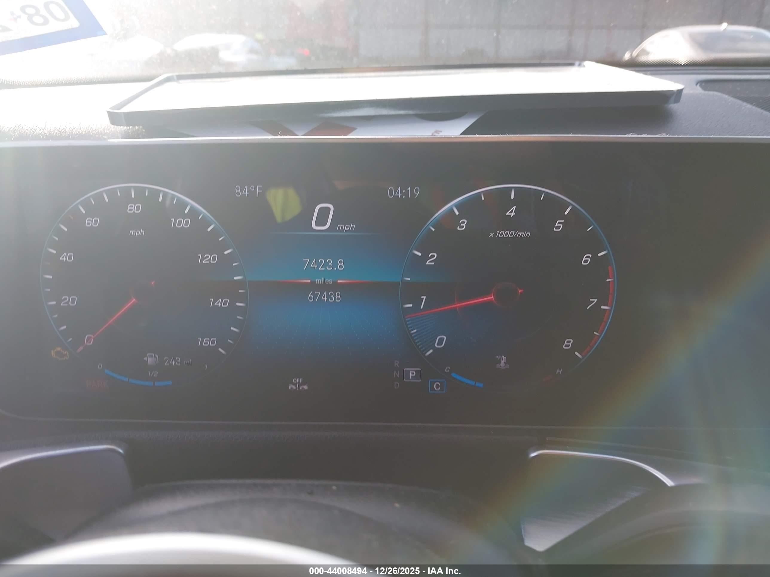 MERCEDES-BENZ GLB image 7