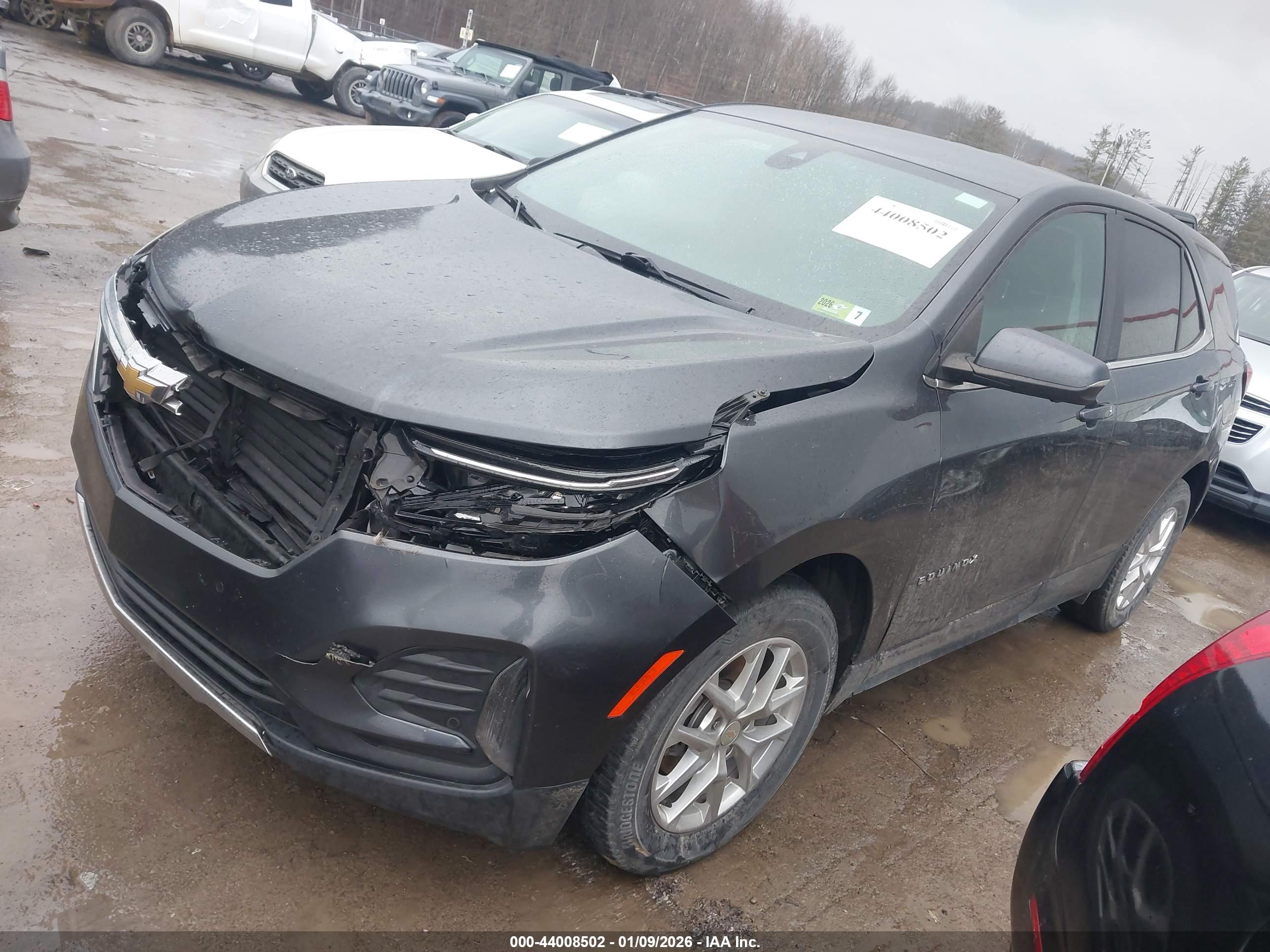 CHEVROLET EQUINOX image 2