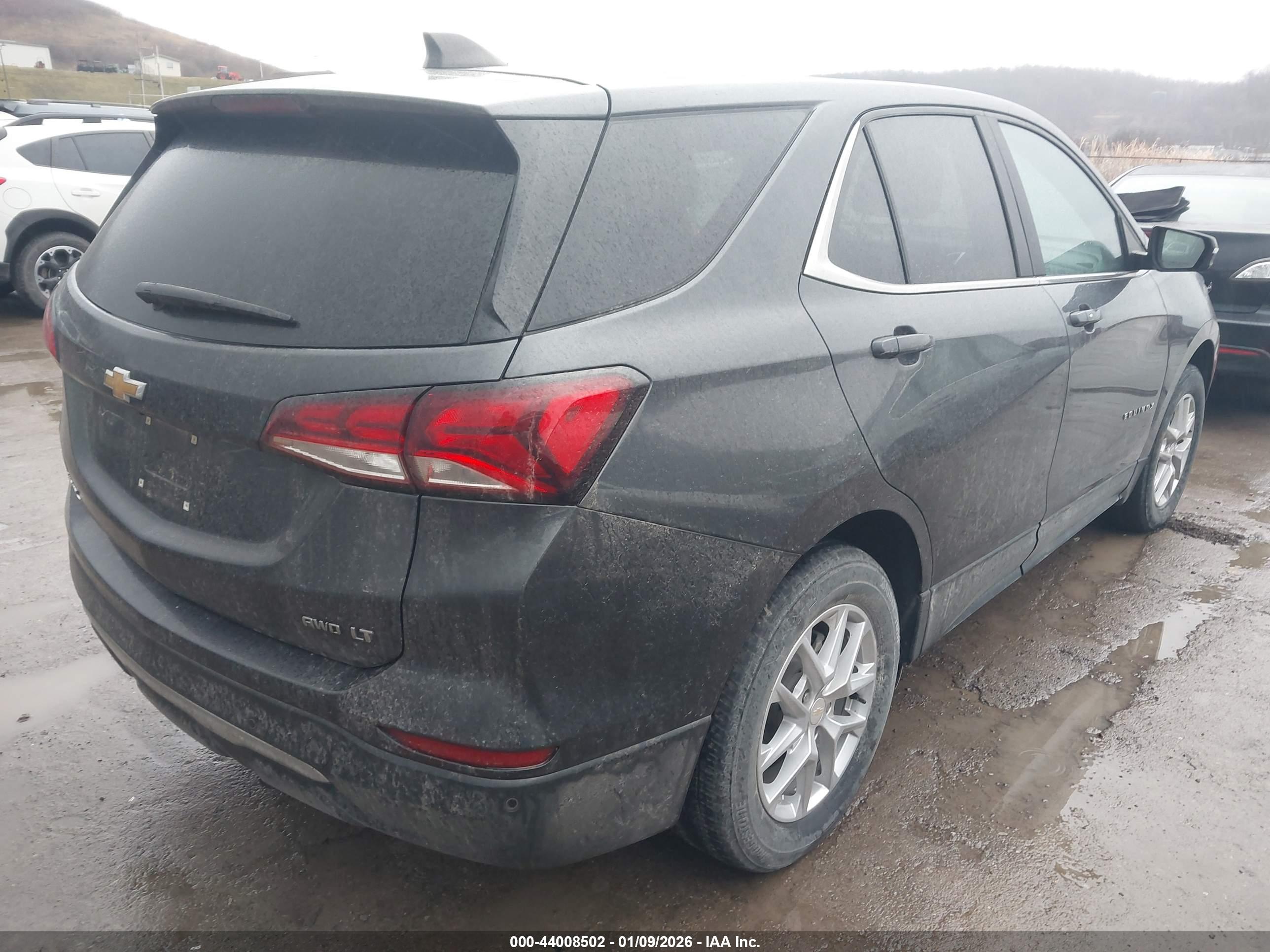 CHEVROLET EQUINOX image 4