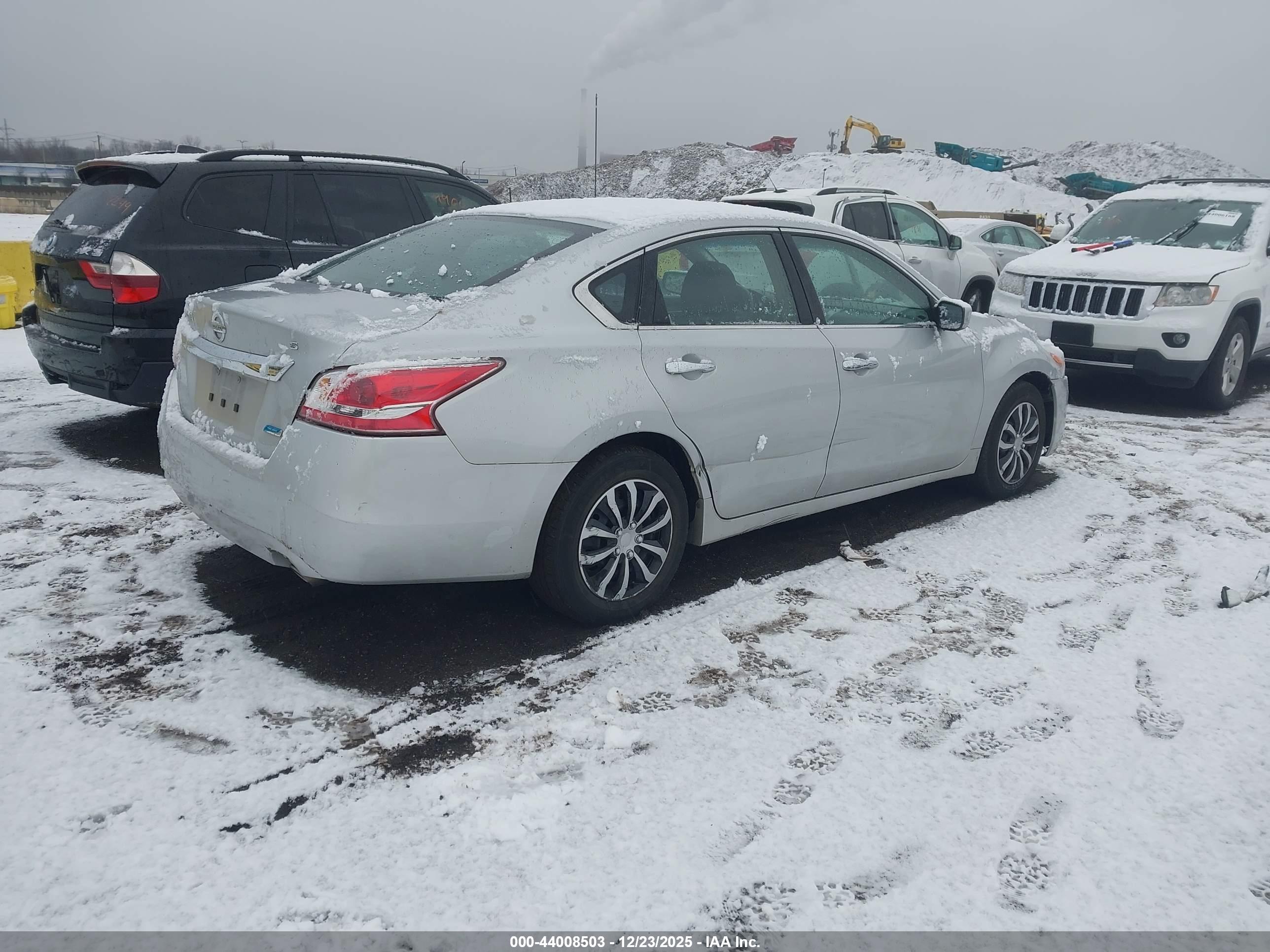 NISSAN ALTIMA image 4