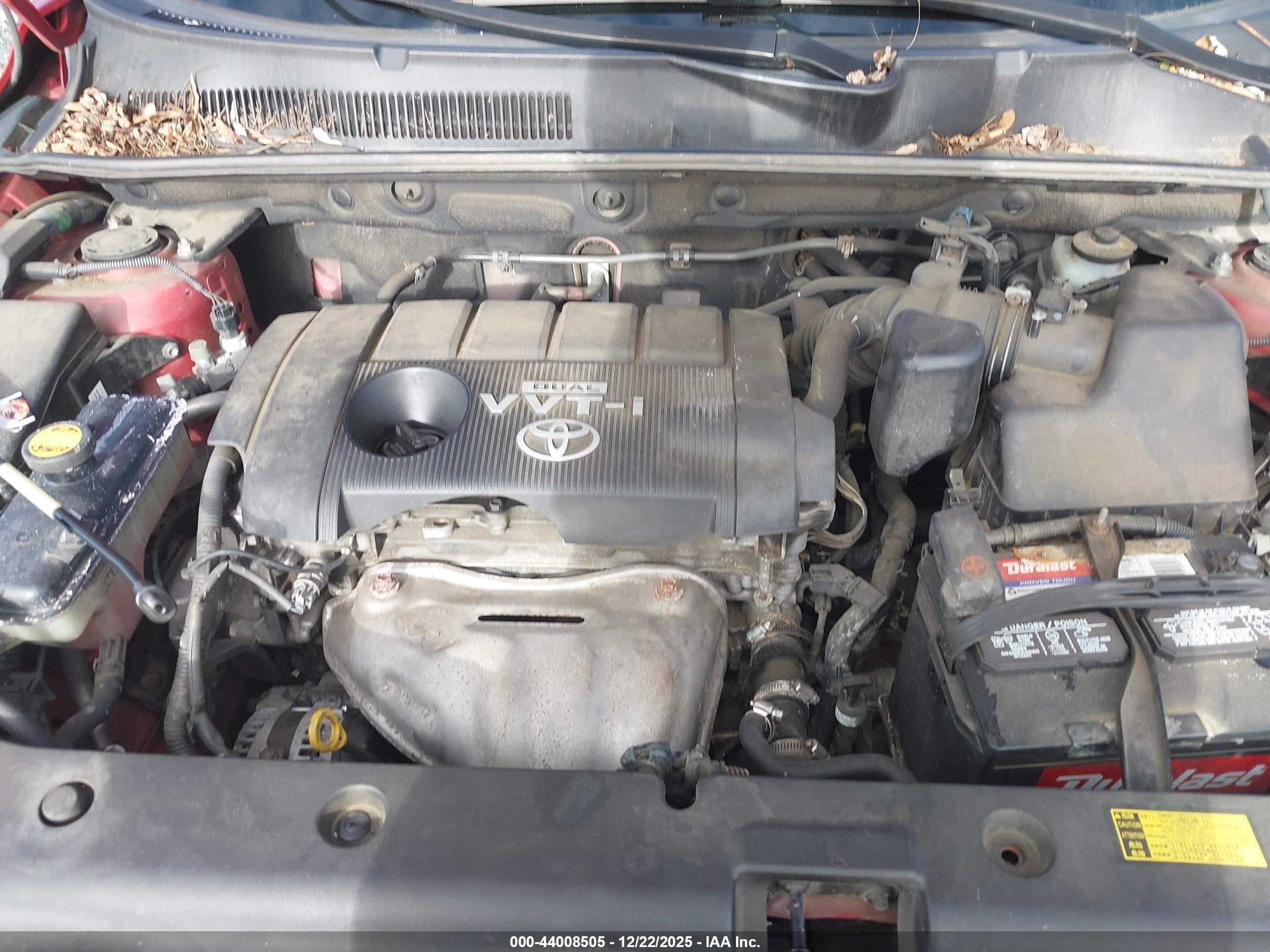 TOYOTA RAV4 image 10