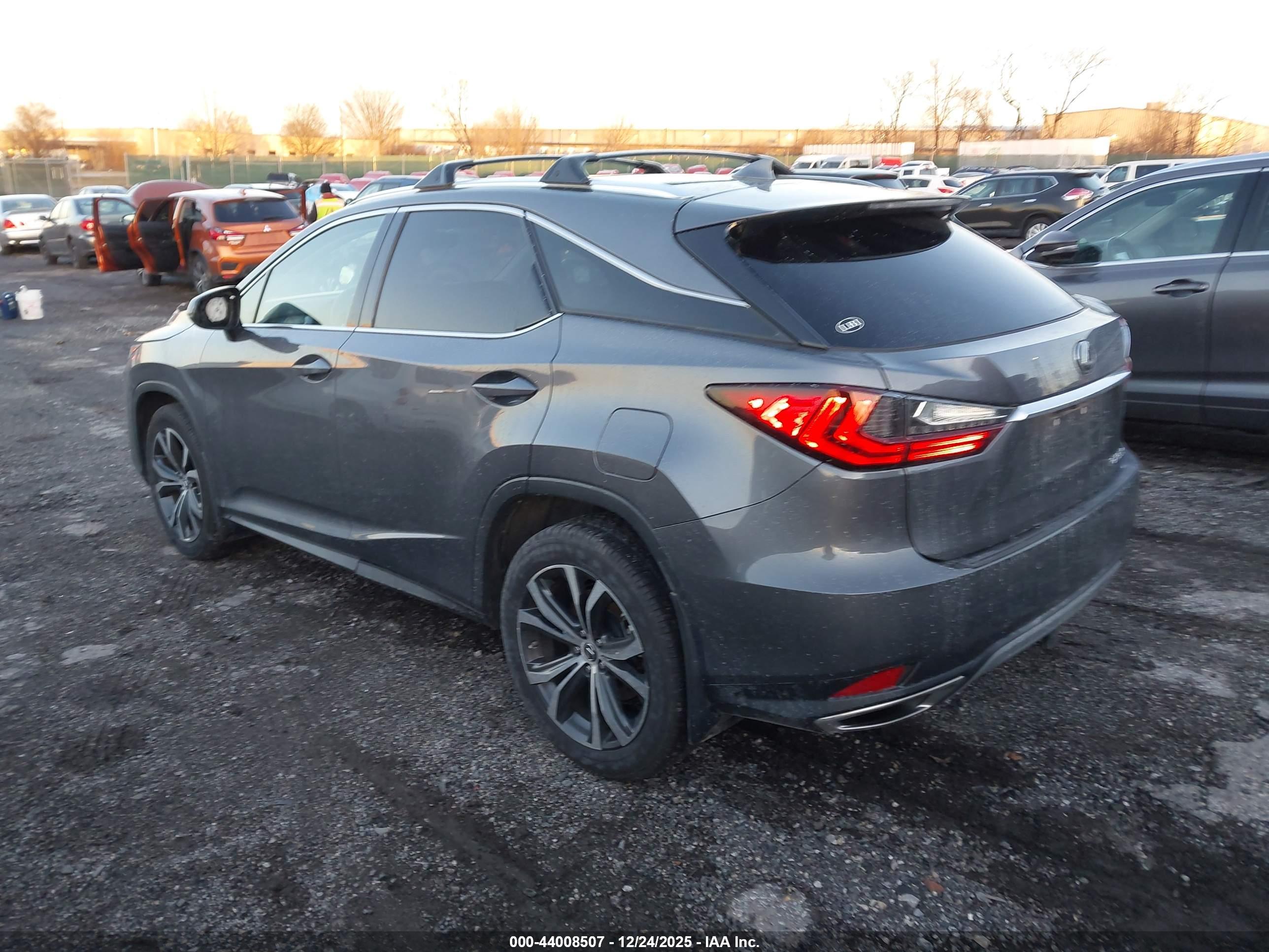 LEXUS RX image 3