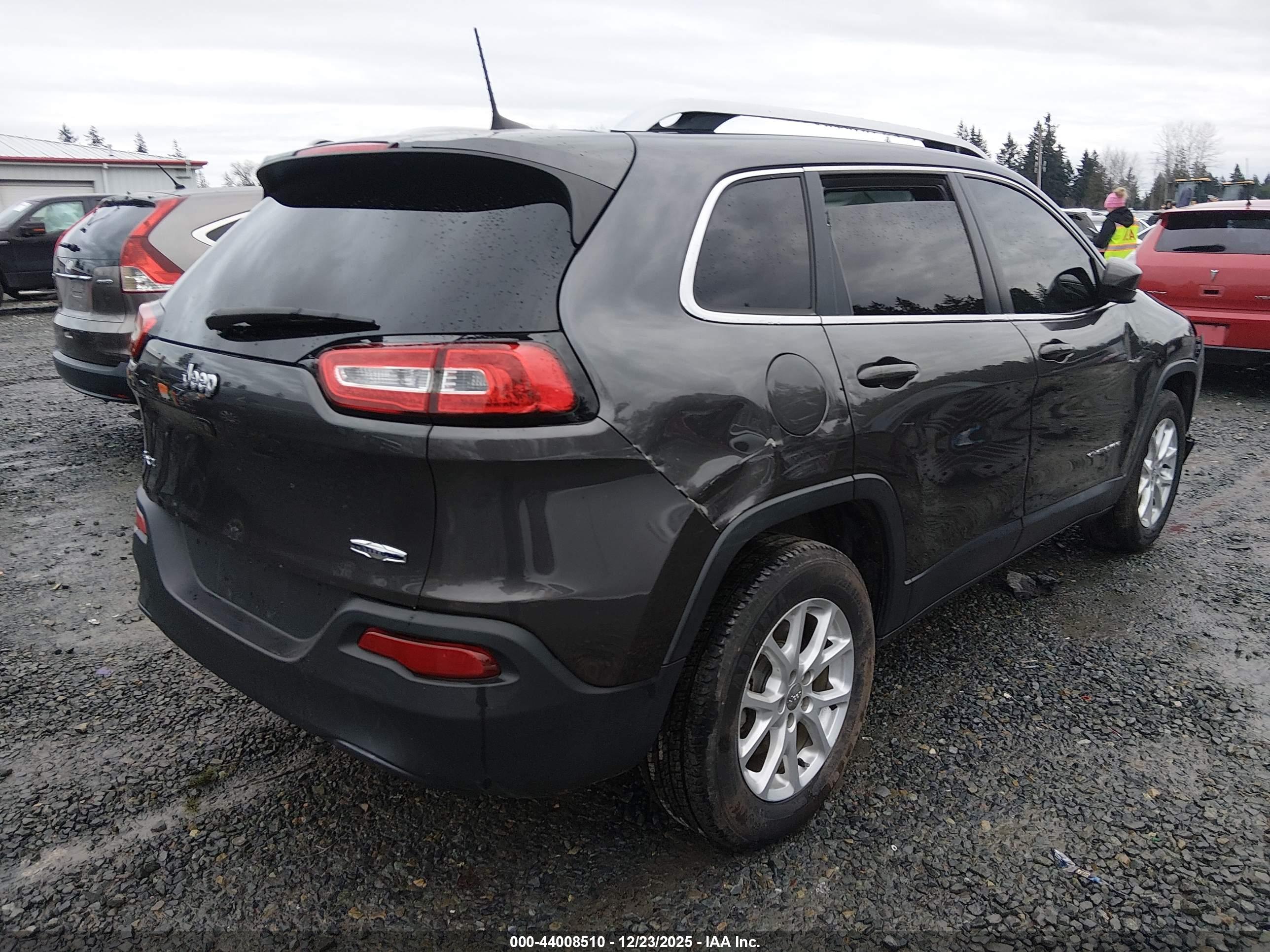 JEEP CHEROKEE image 4