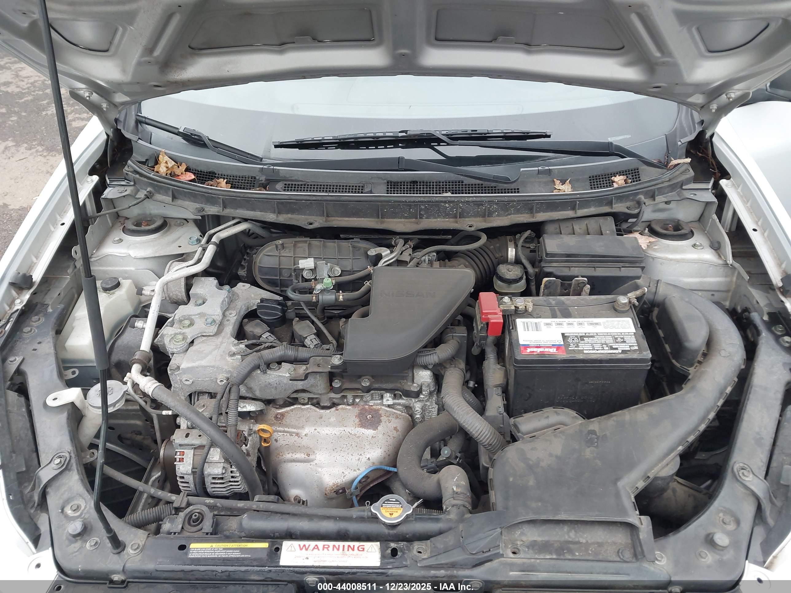 NISSAN ROGUE image 10