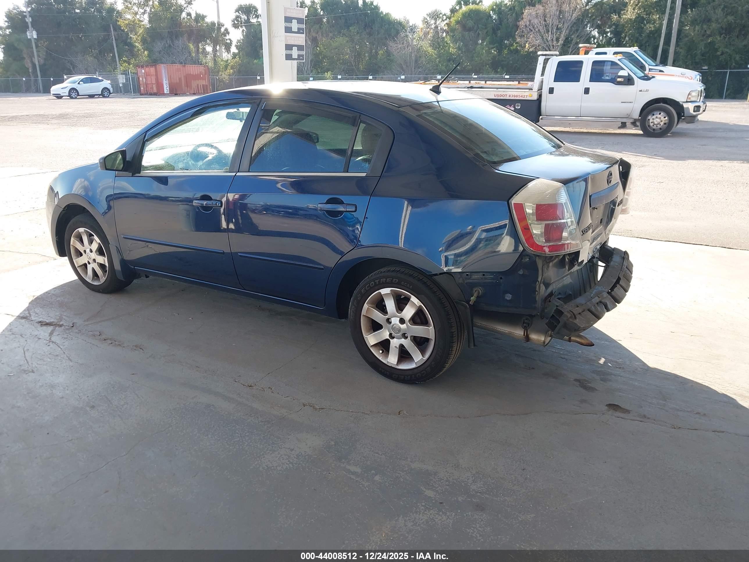 NISSAN SENTRA image 3