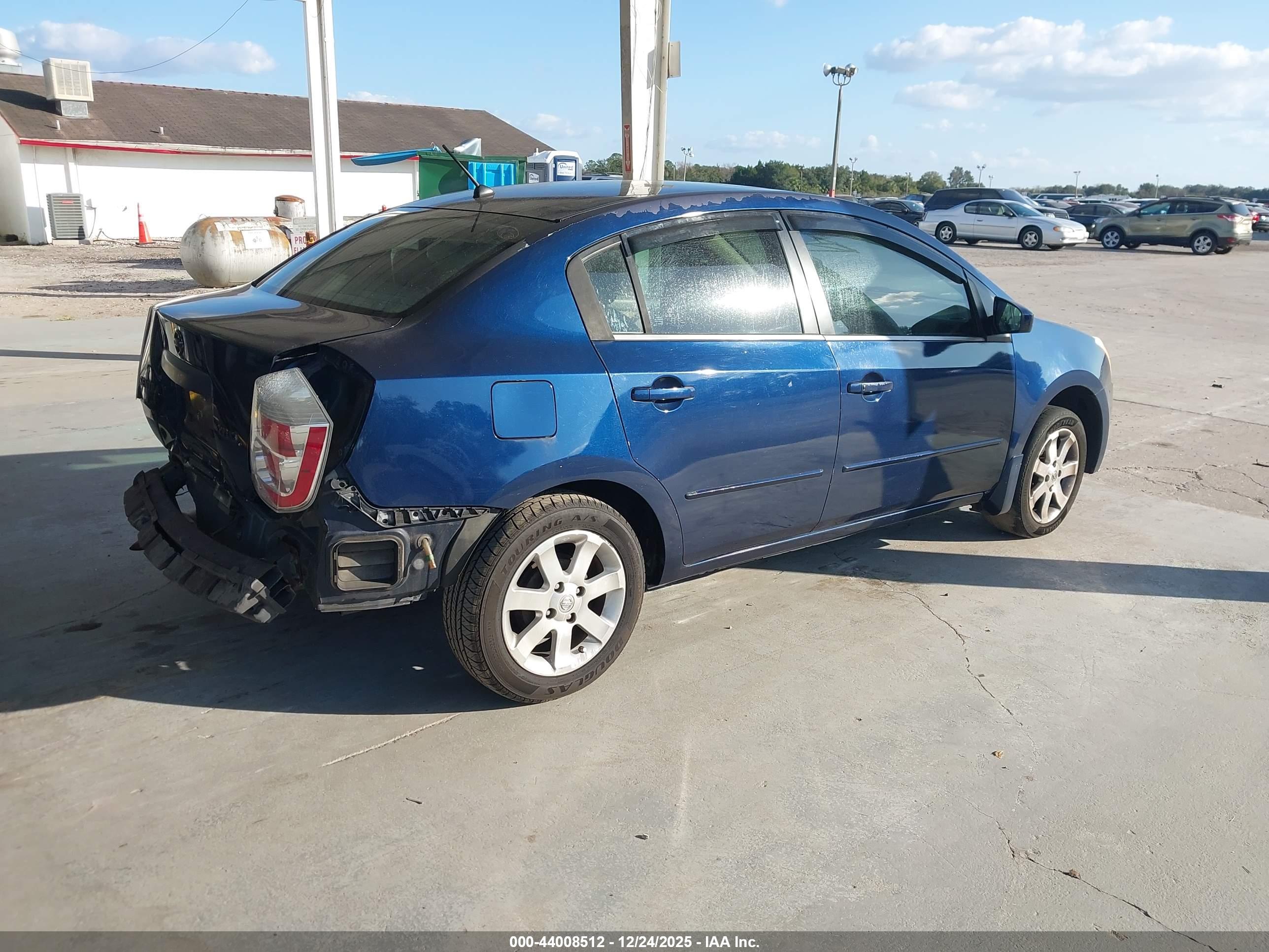 NISSAN SENTRA image 4
