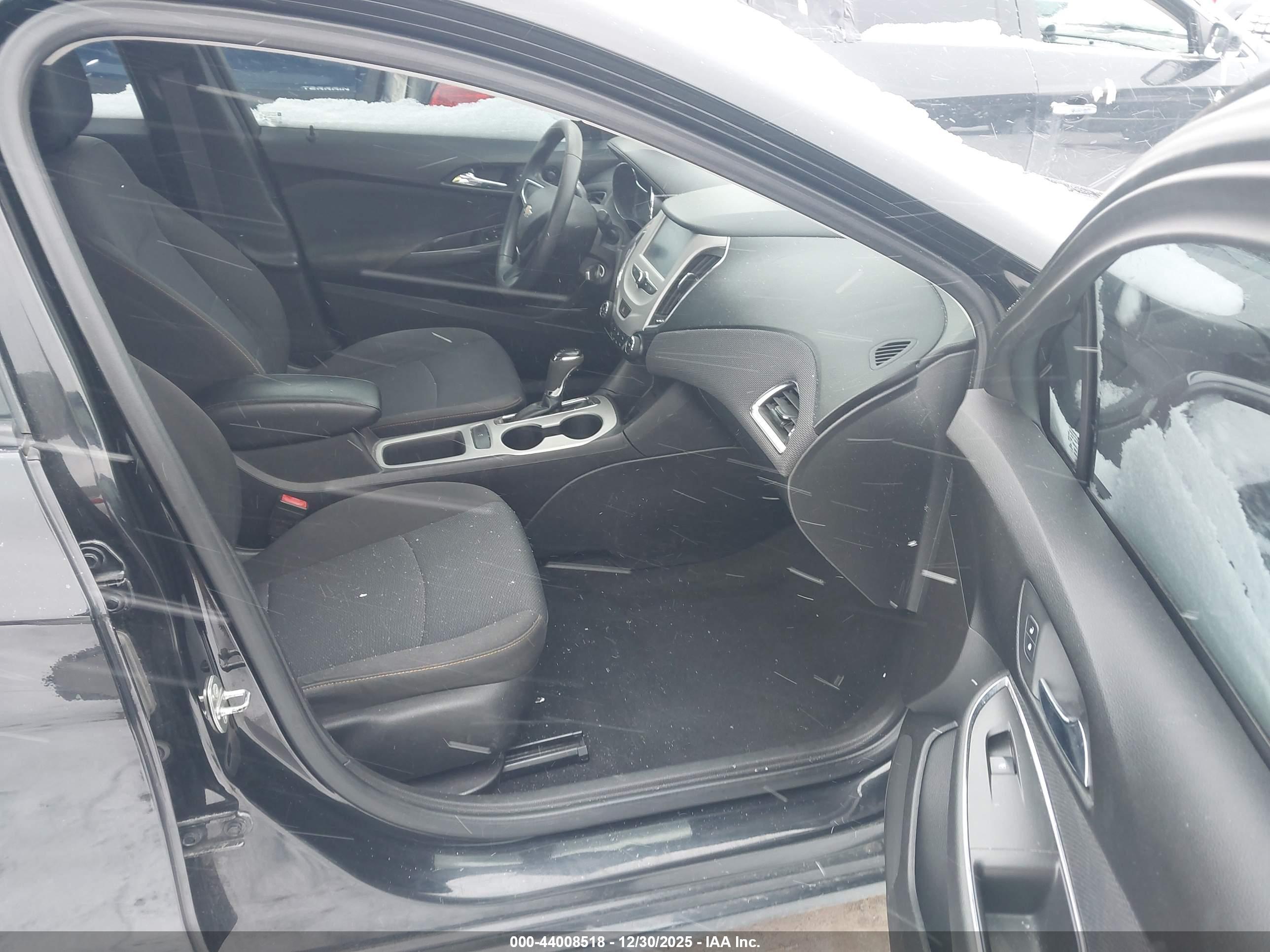 CHEVROLET CRUZE image 5