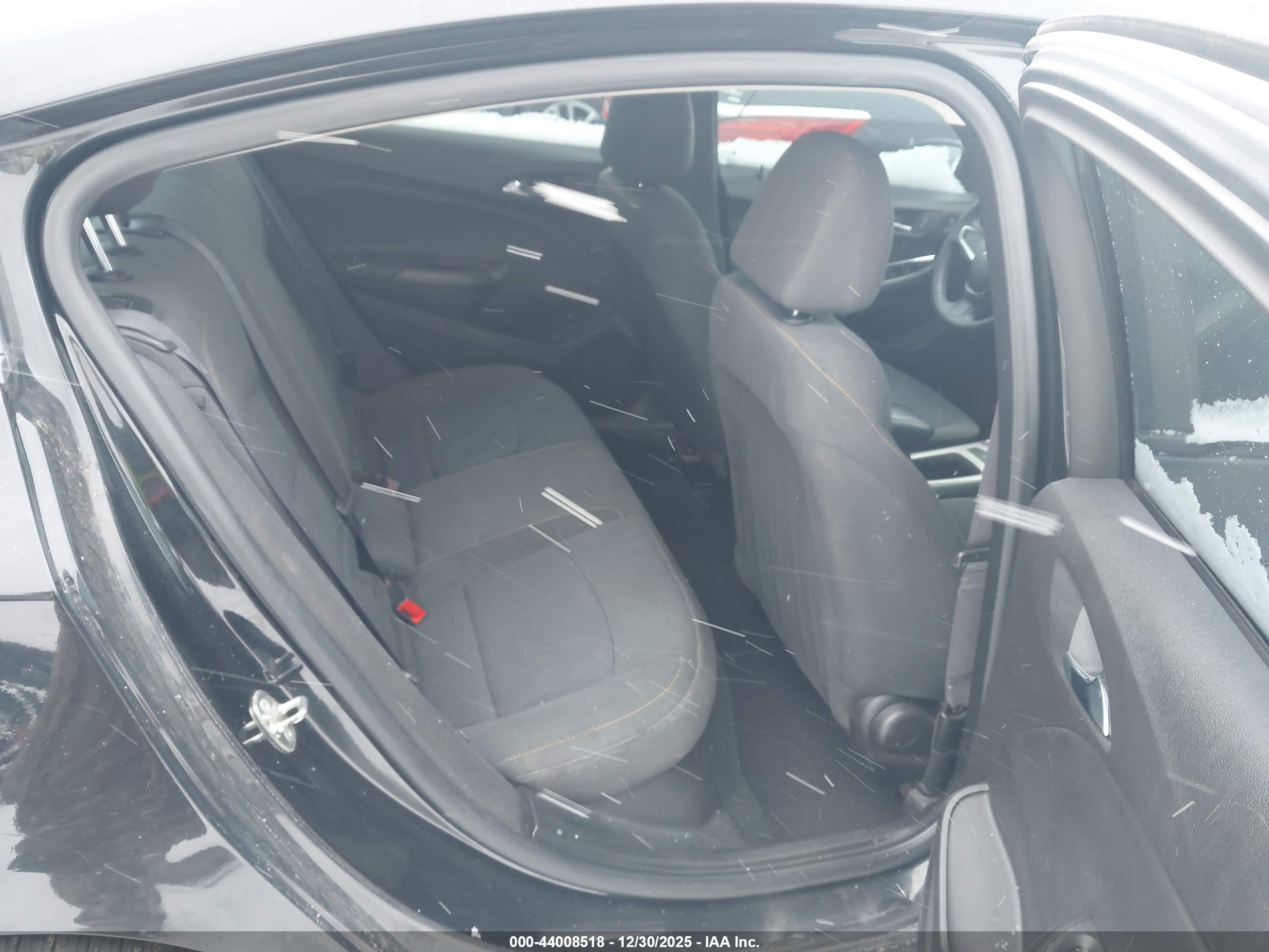CHEVROLET CRUZE image 8