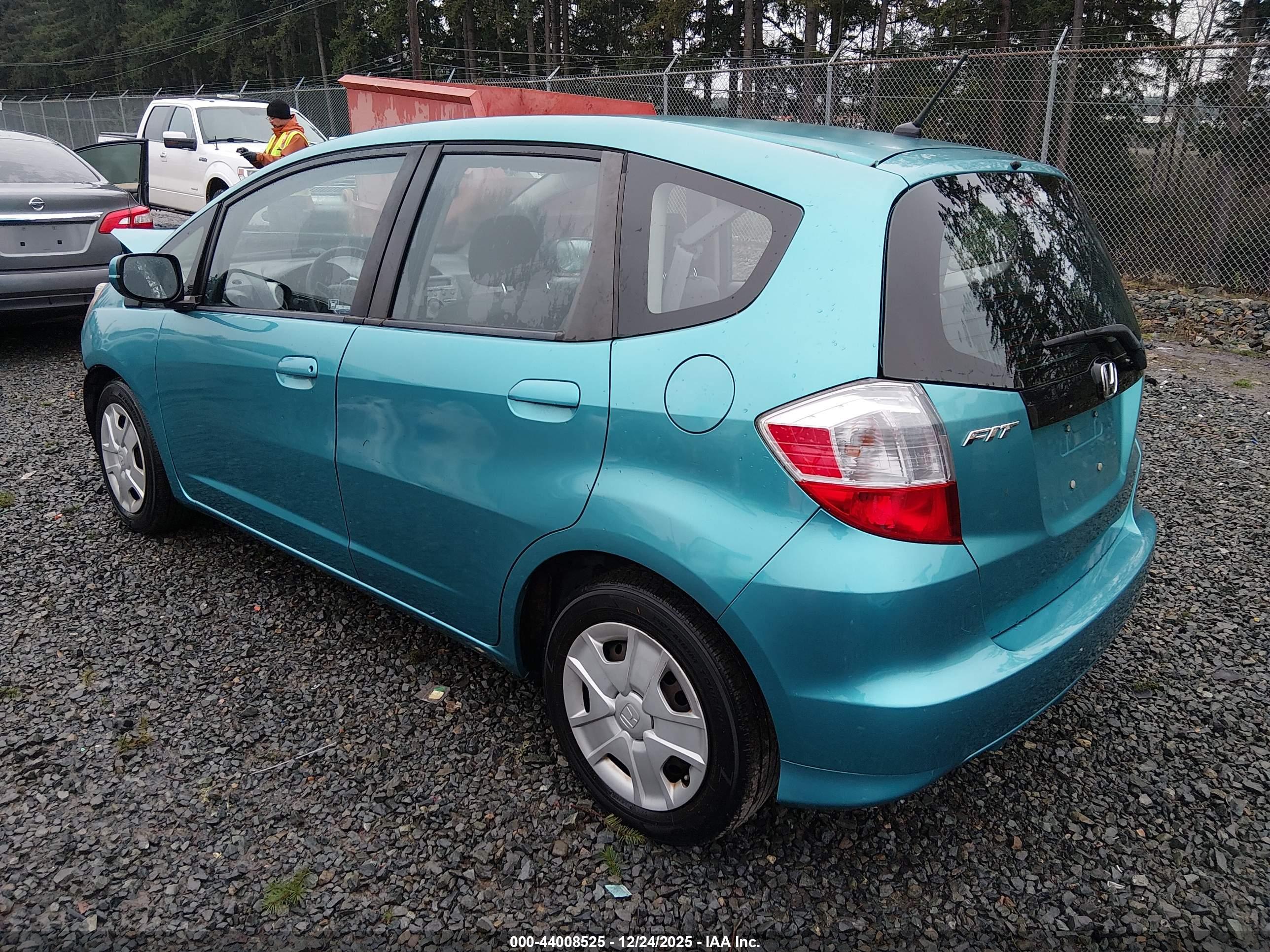 HONDA FIT image 3
