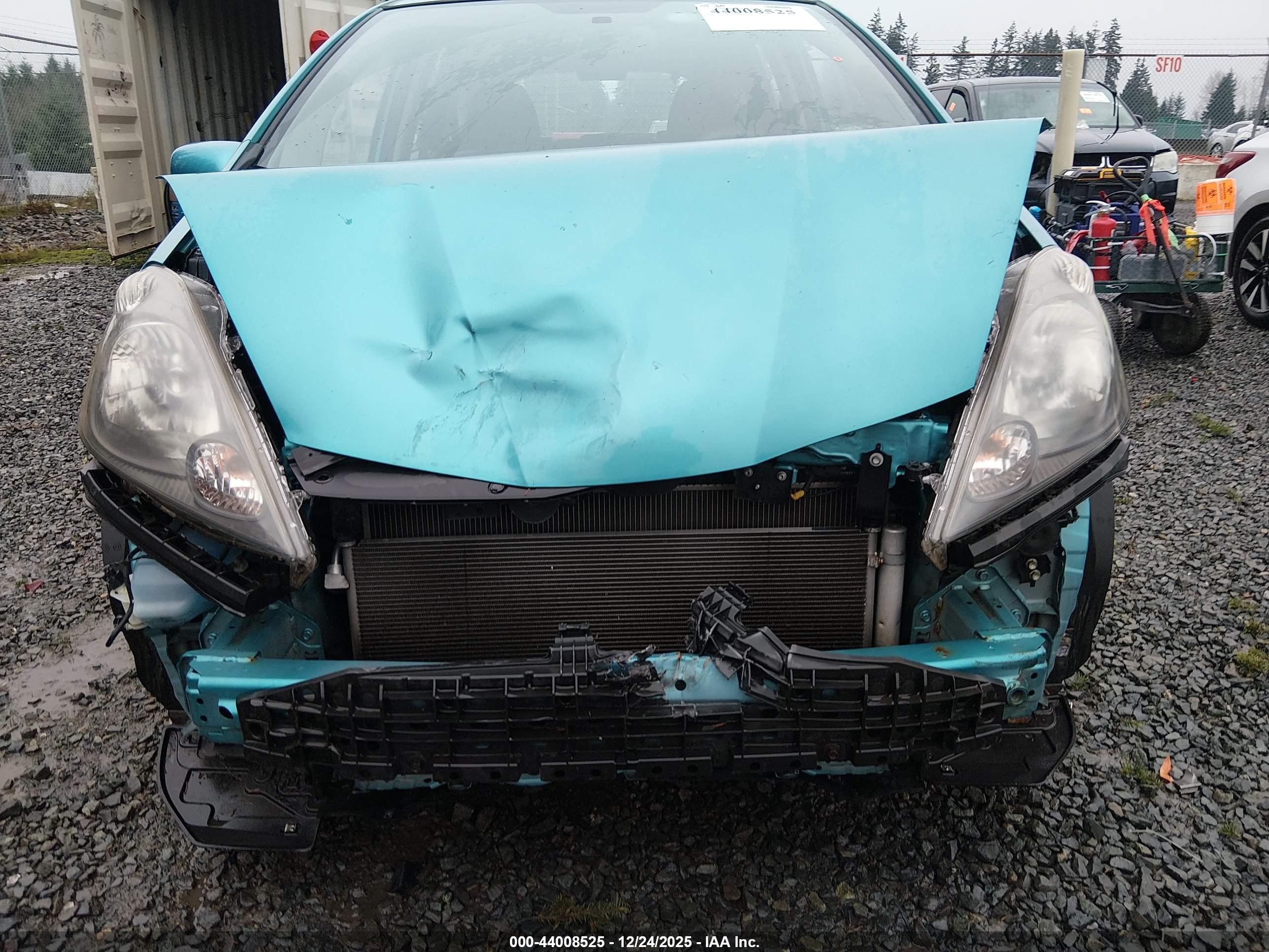 HONDA FIT image 6