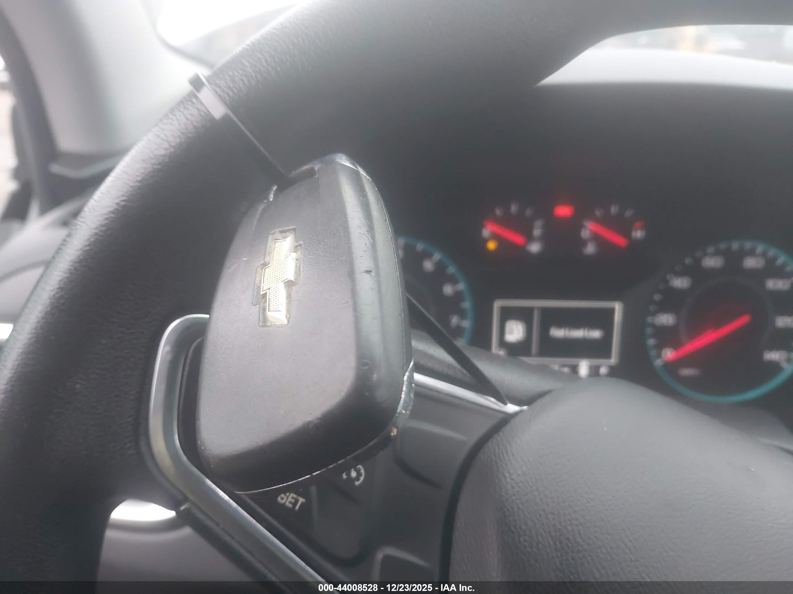CHEVROLET EQUINOX image 11