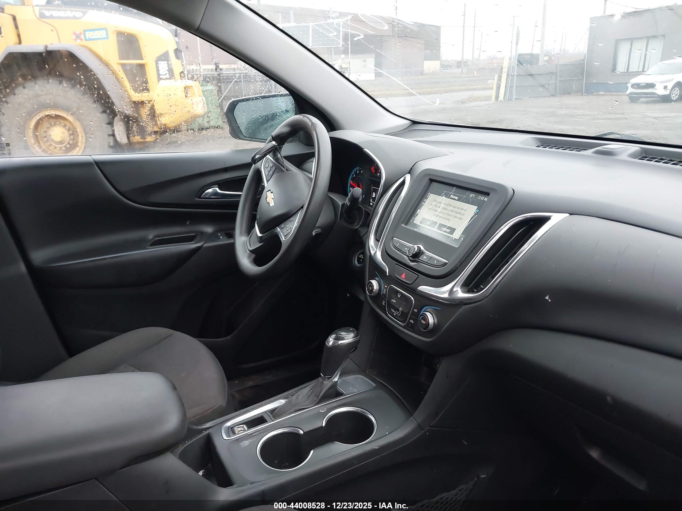 CHEVROLET EQUINOX image 5