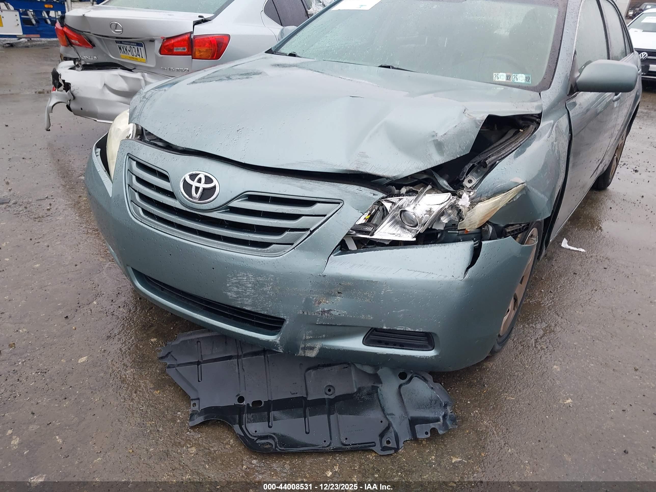 TOYOTA CAMRY image 6