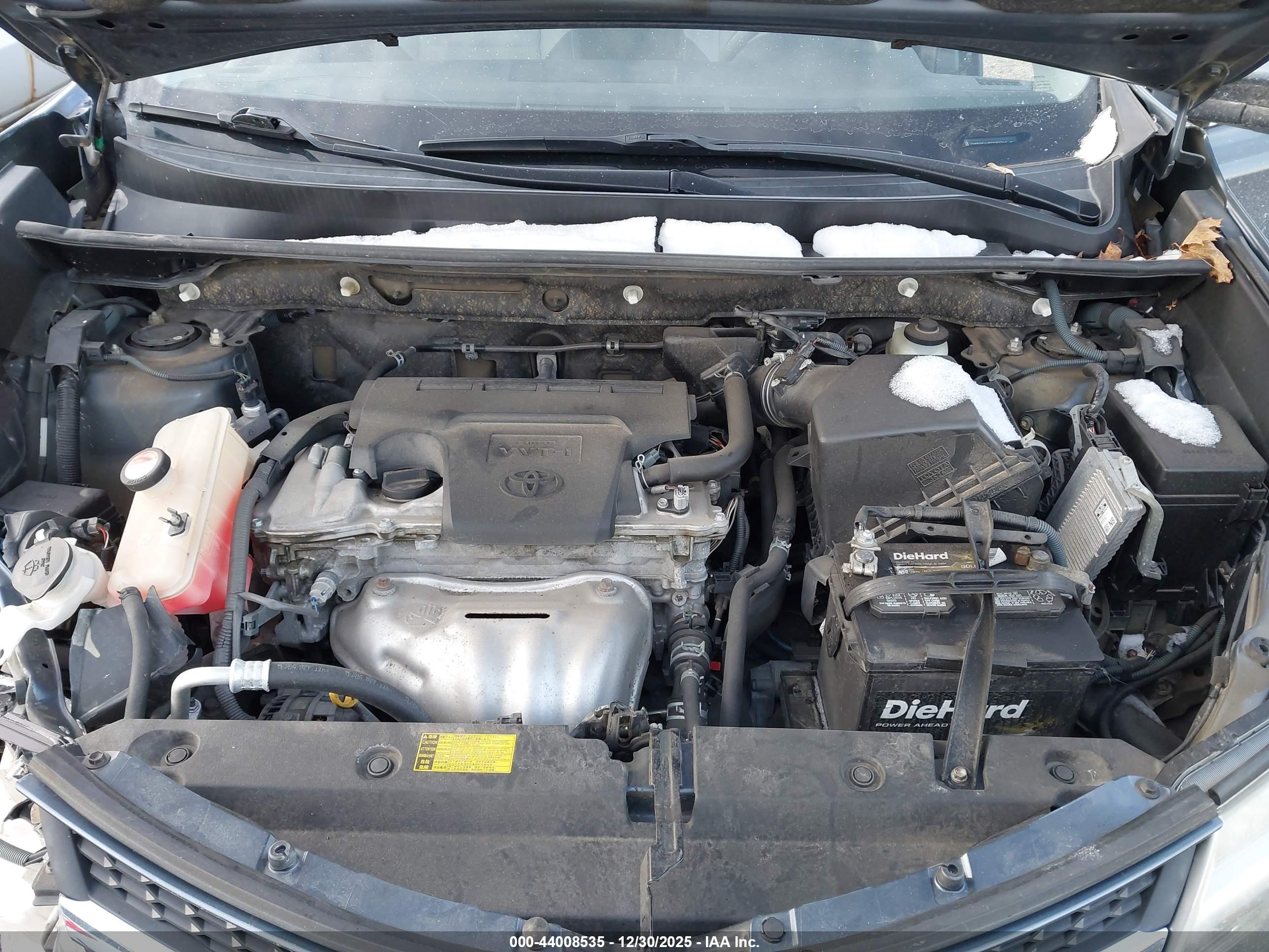TOYOTA RAV4 image 10