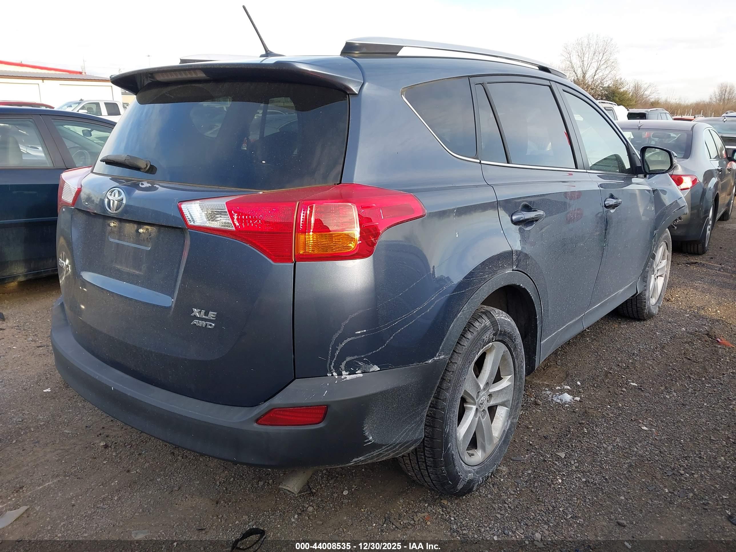 TOYOTA RAV4 image 4