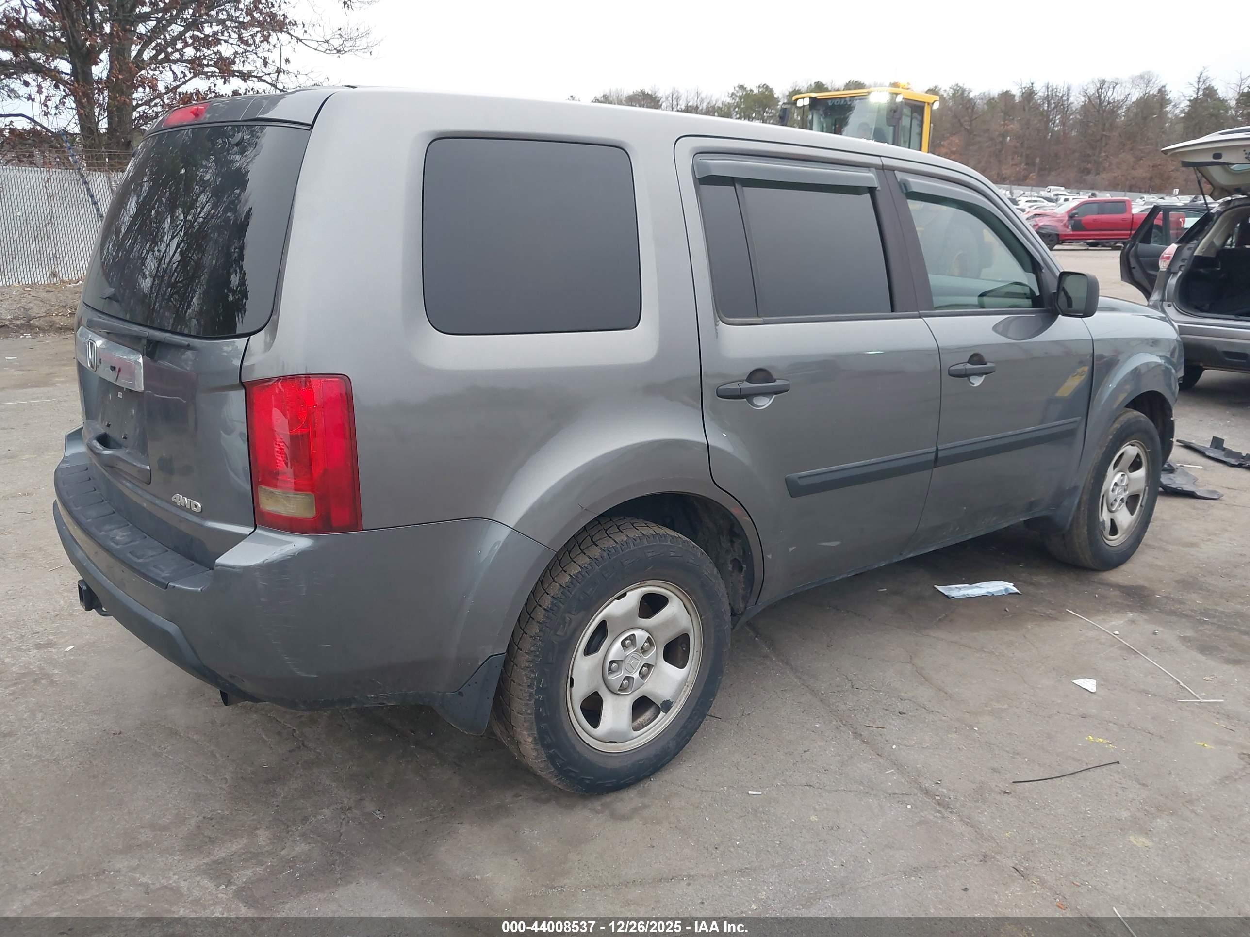 HONDA PILOT image 4