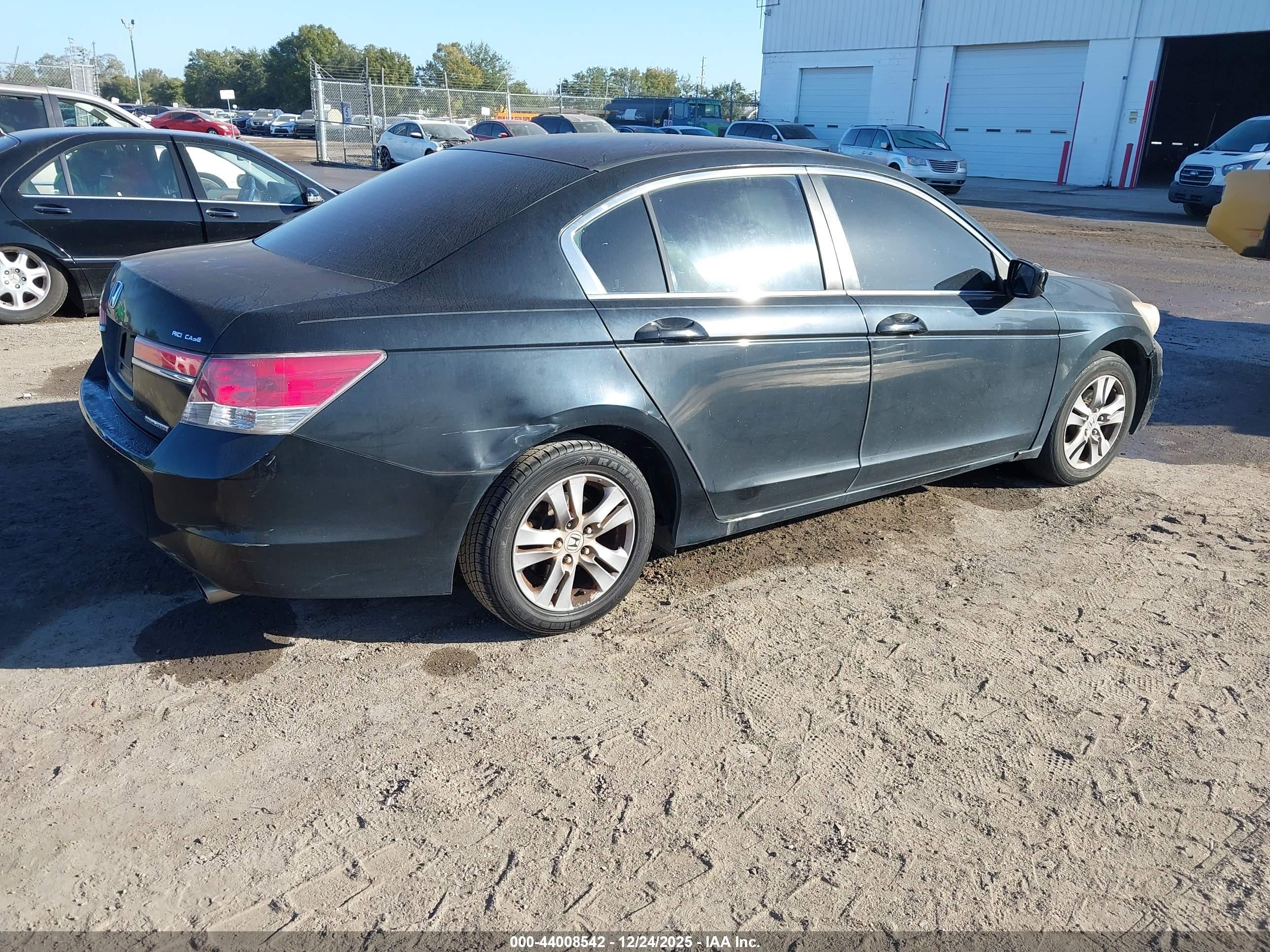 HONDA ACCORD image 4