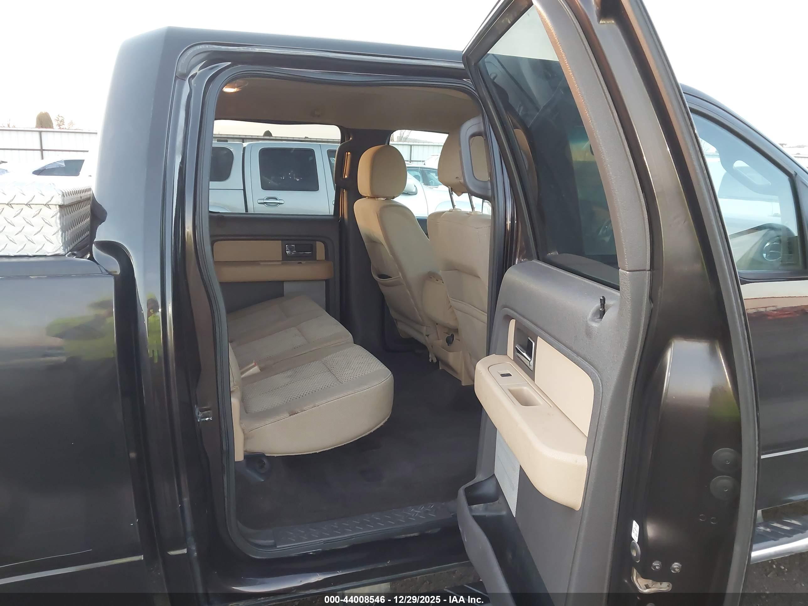 FORD F-150 image 8