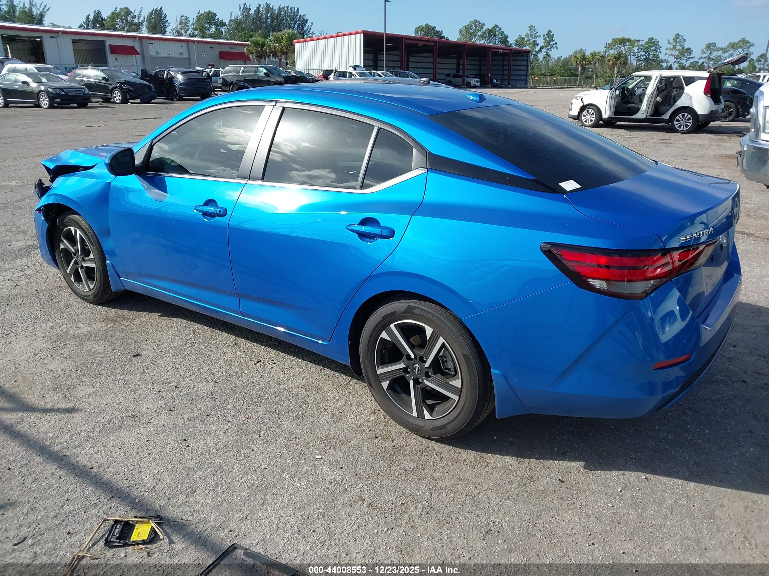 NISSAN SENTRA image 3