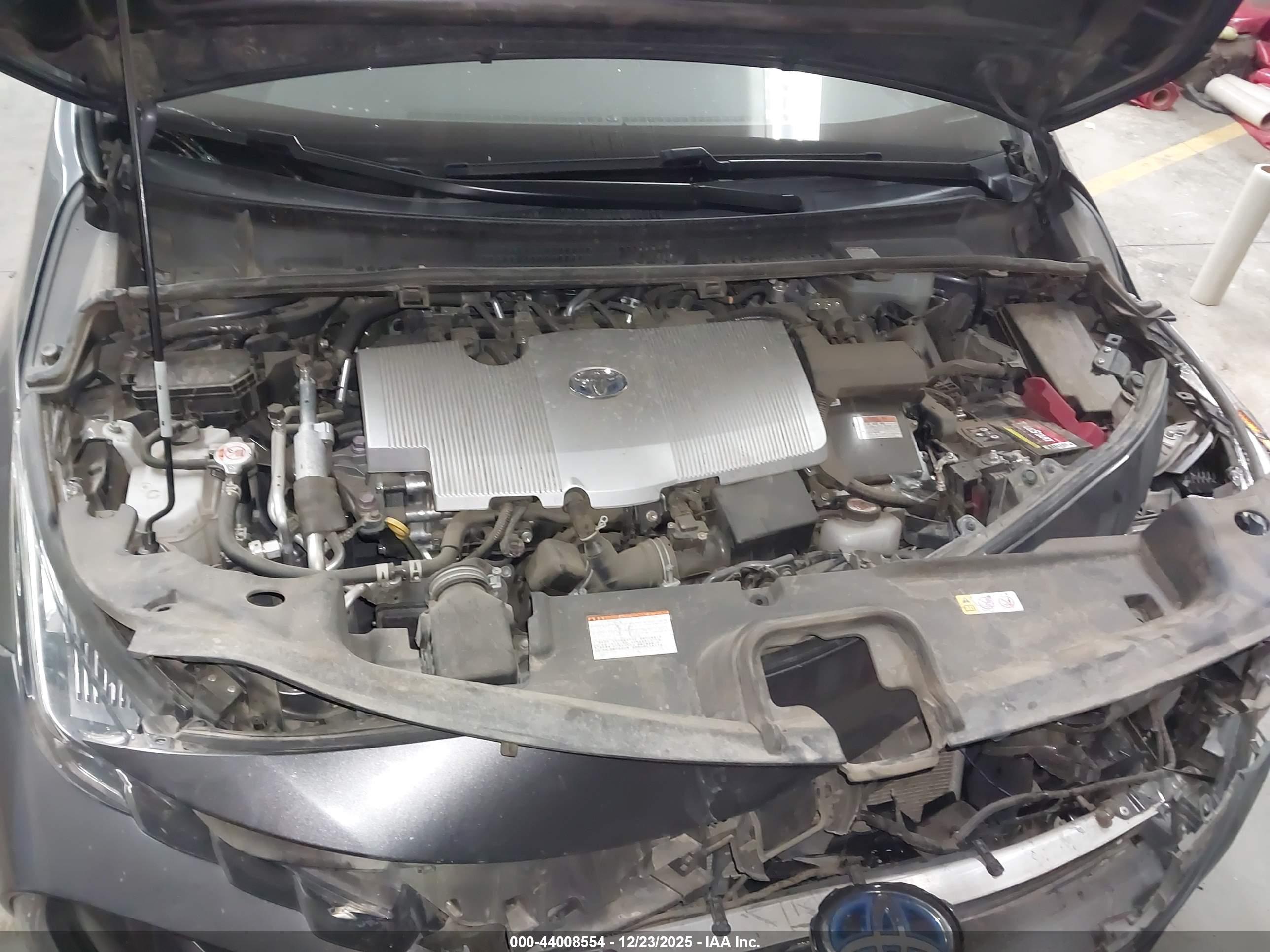 TOYOTA PRIUS image 10