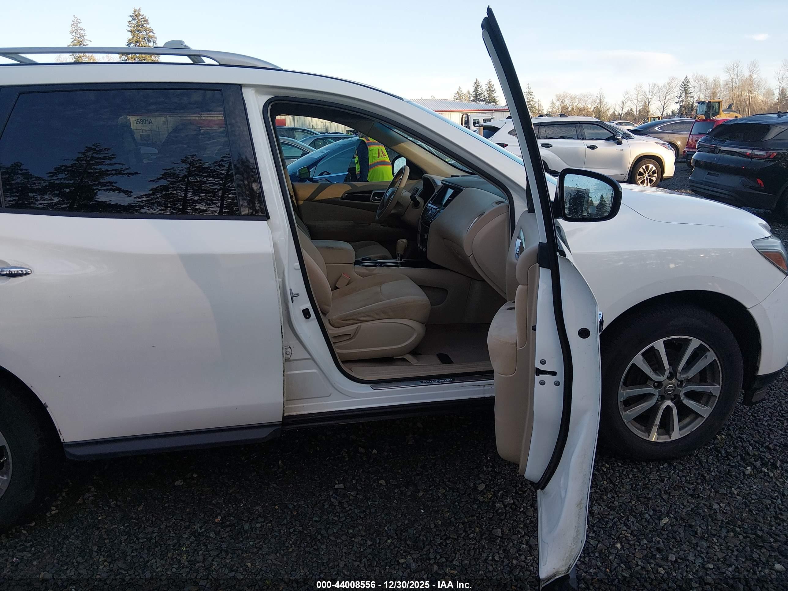 NISSAN PATHFINDER image 5