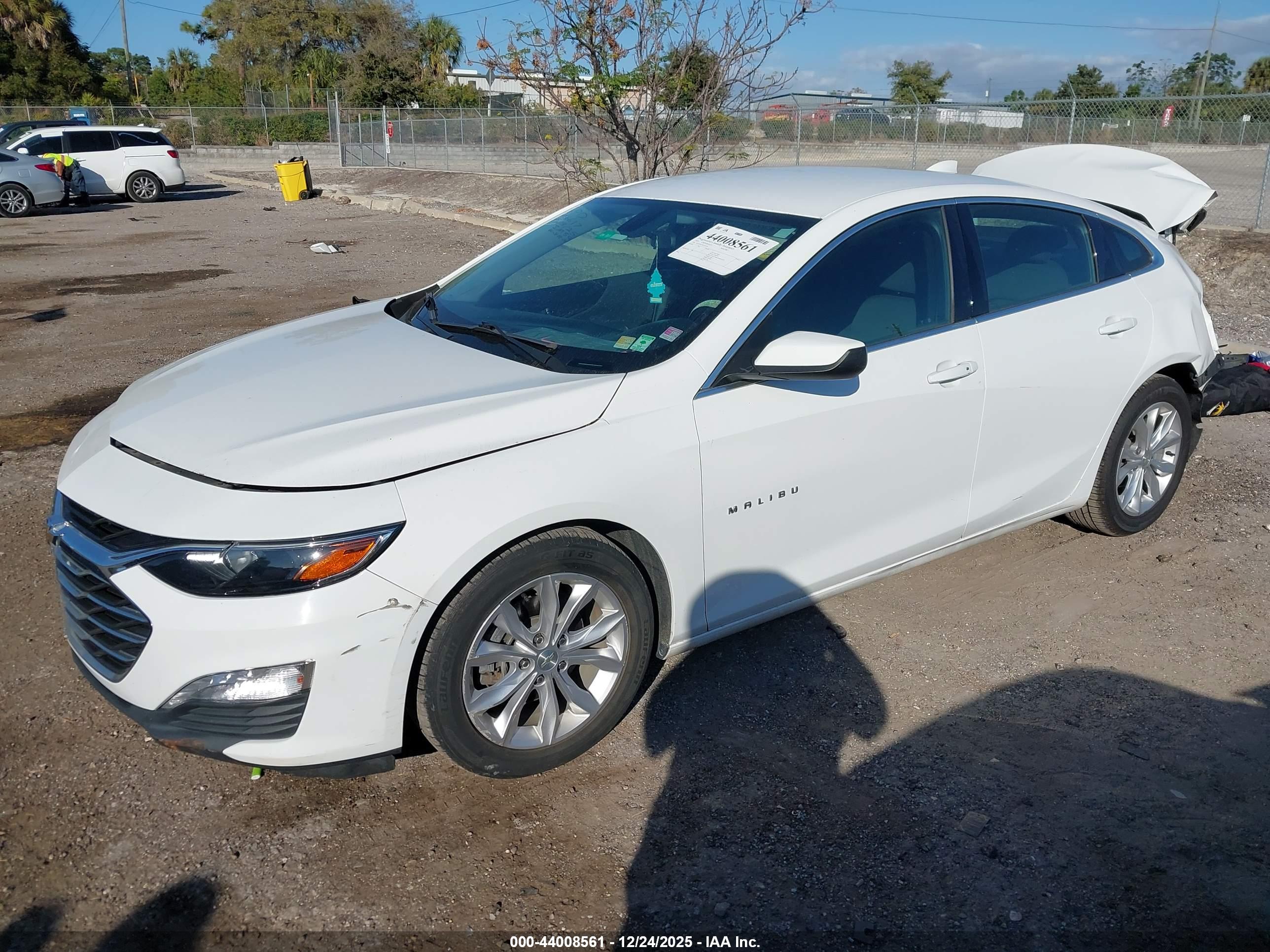 CHEVROLET MALIBU image 2