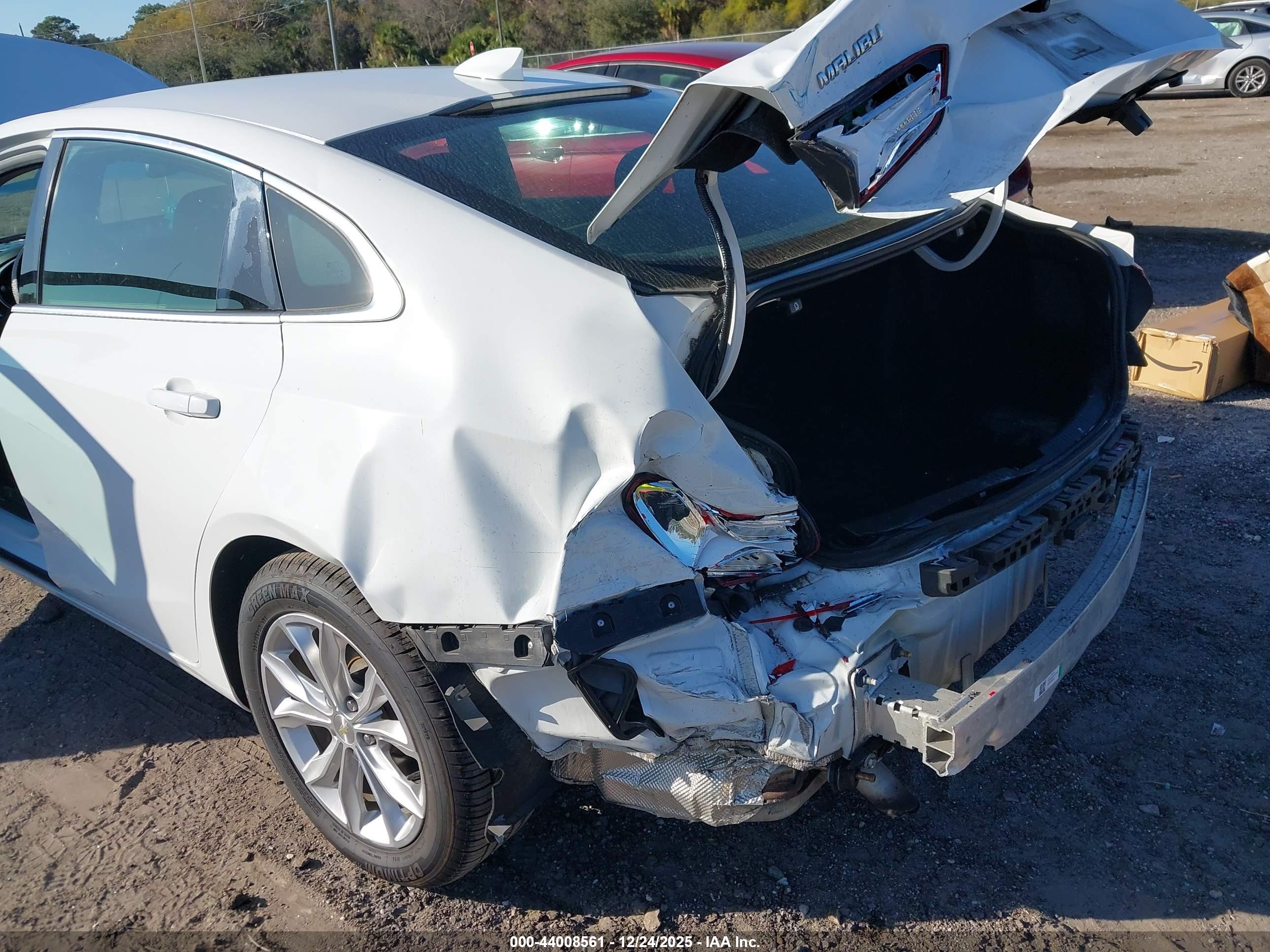 CHEVROLET MALIBU image 6