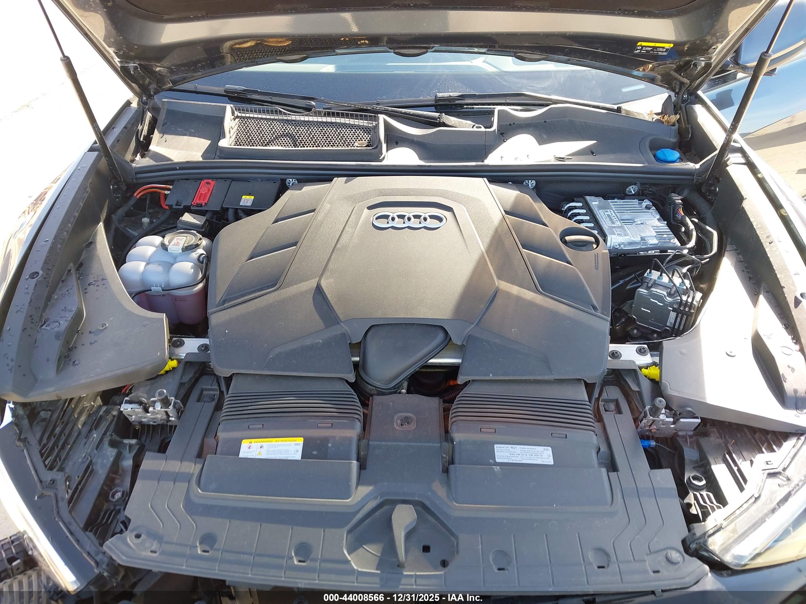 AUDI Q8 image 10