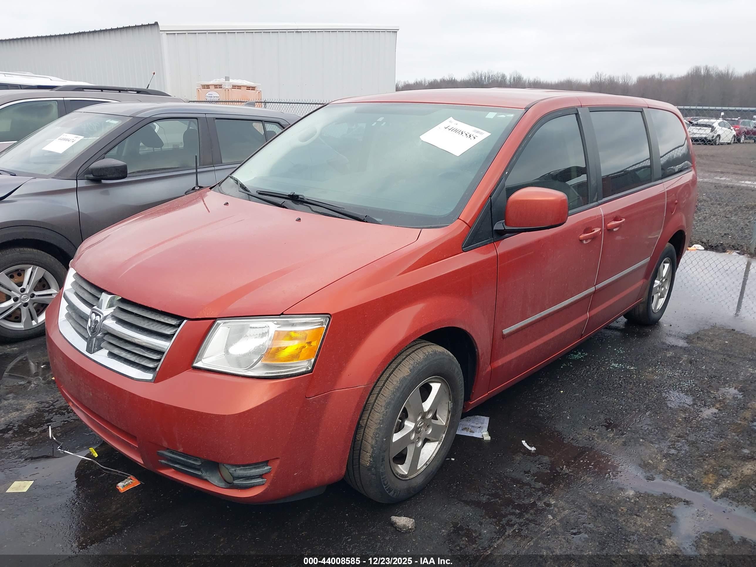 DODGE GRAND image 2