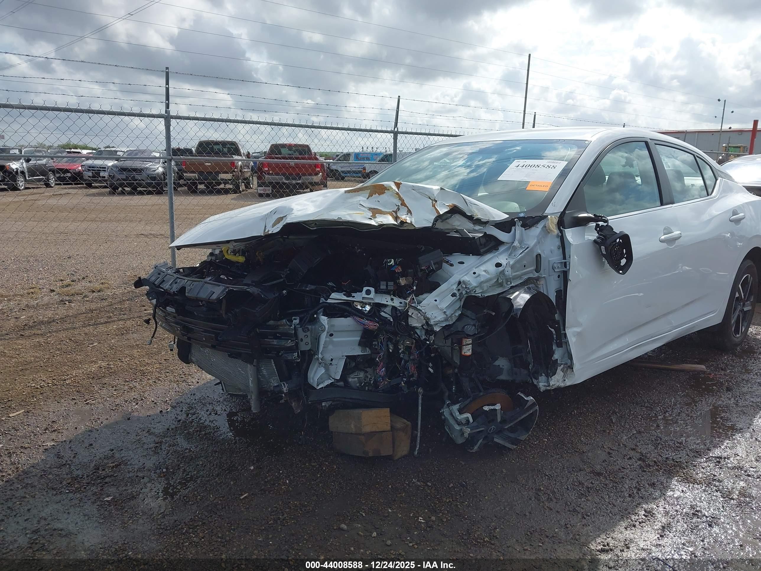 NISSAN SENTRA image 6