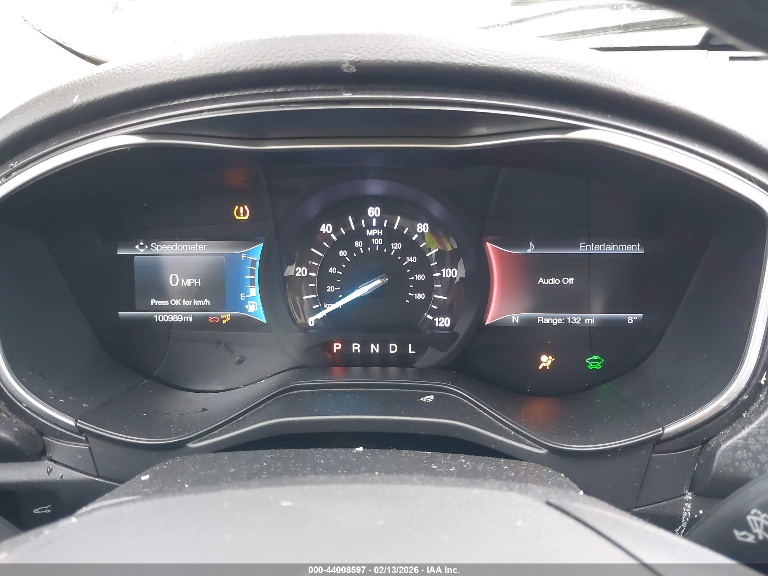 FORD FUSION image 7