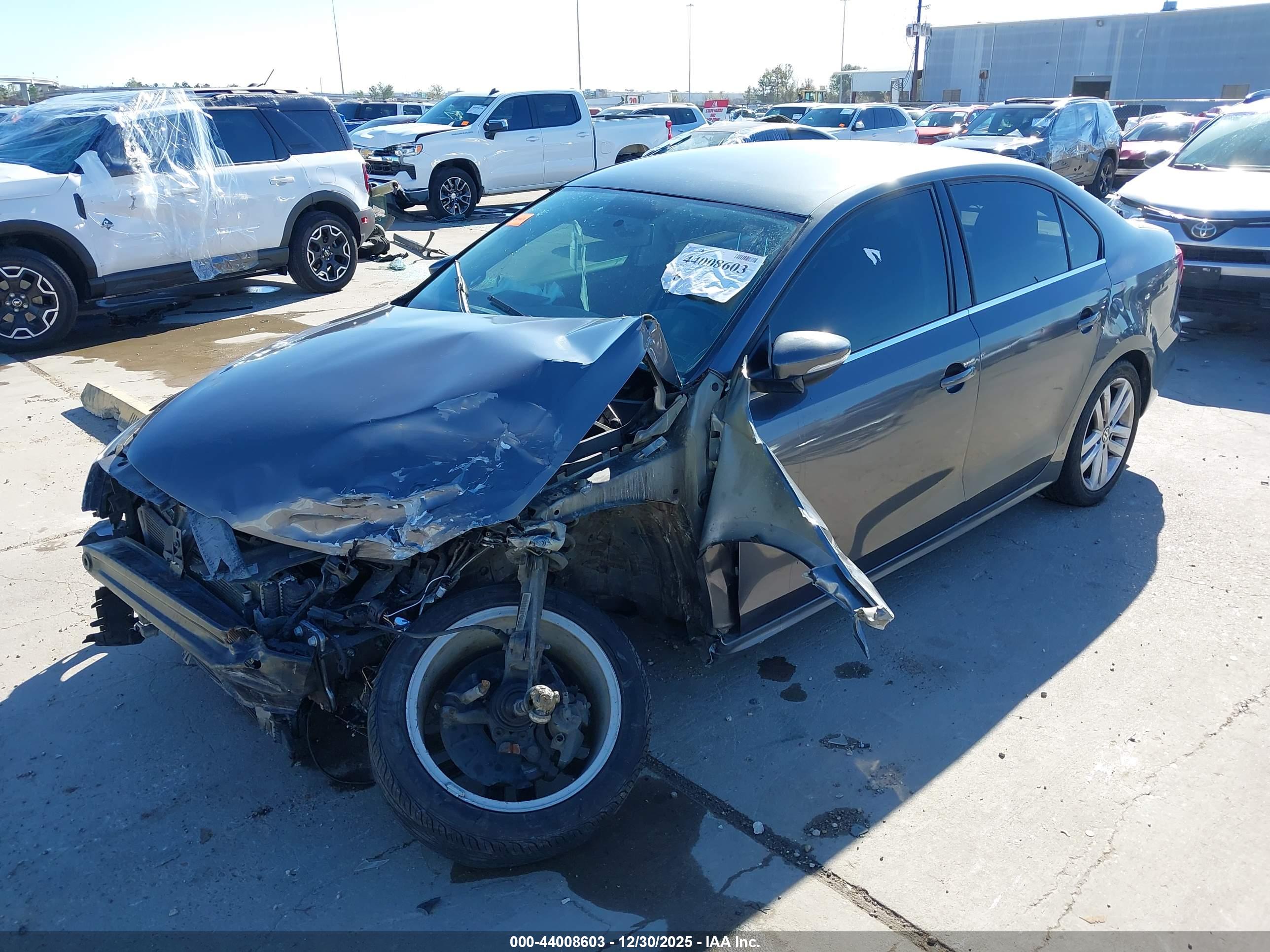 VOLKSWAGEN JETTA image 2