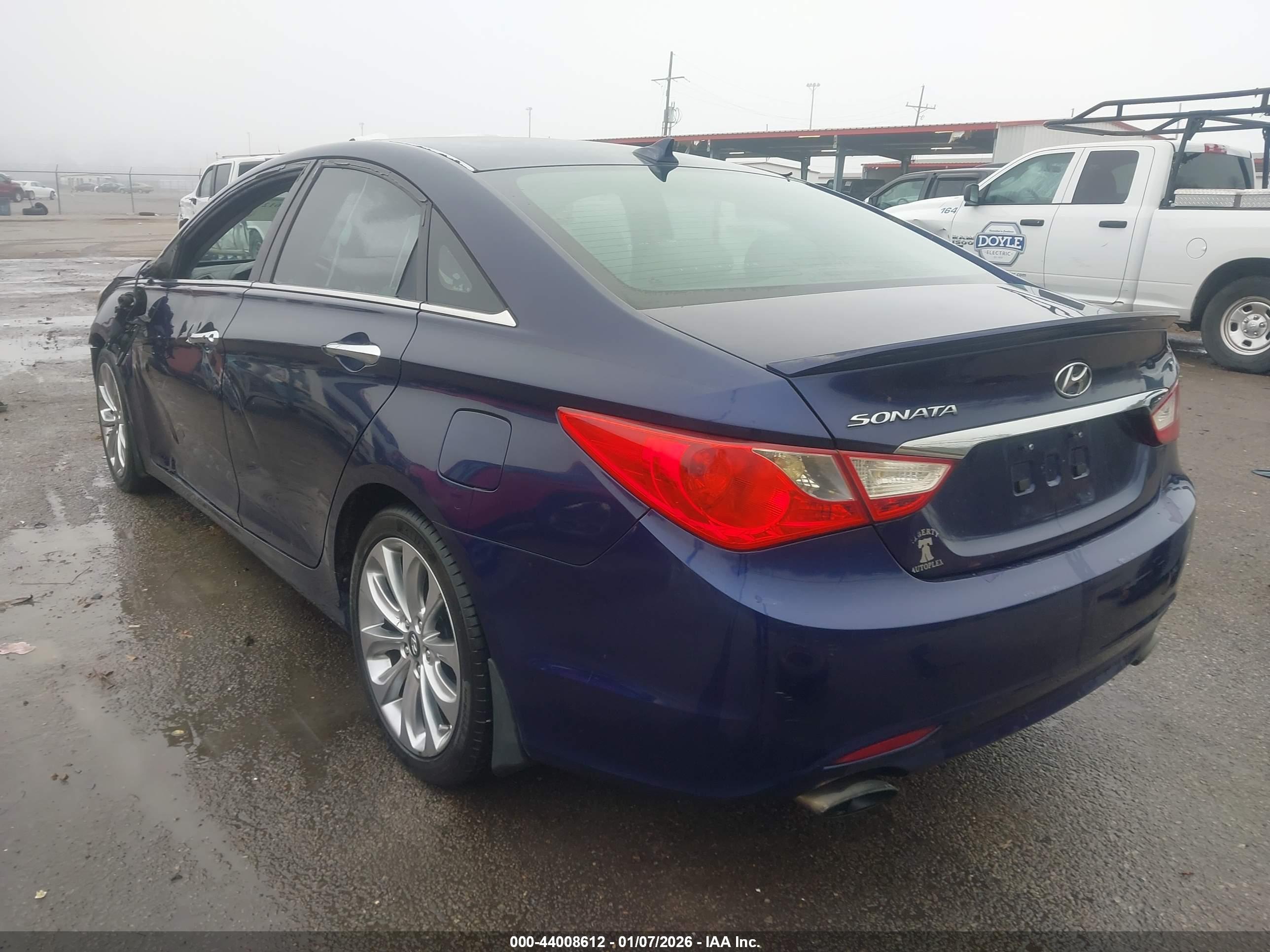 HYUNDAI SONATA image 3