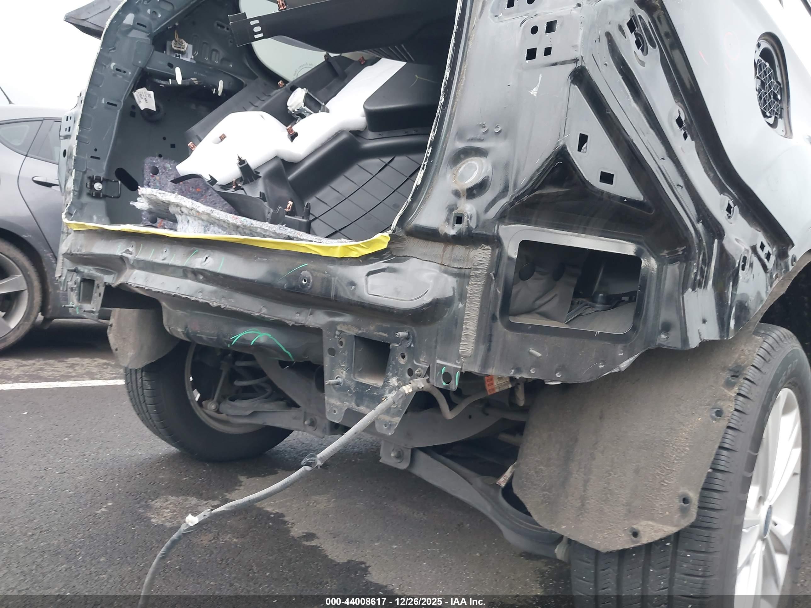FORD ESCAPE image 6