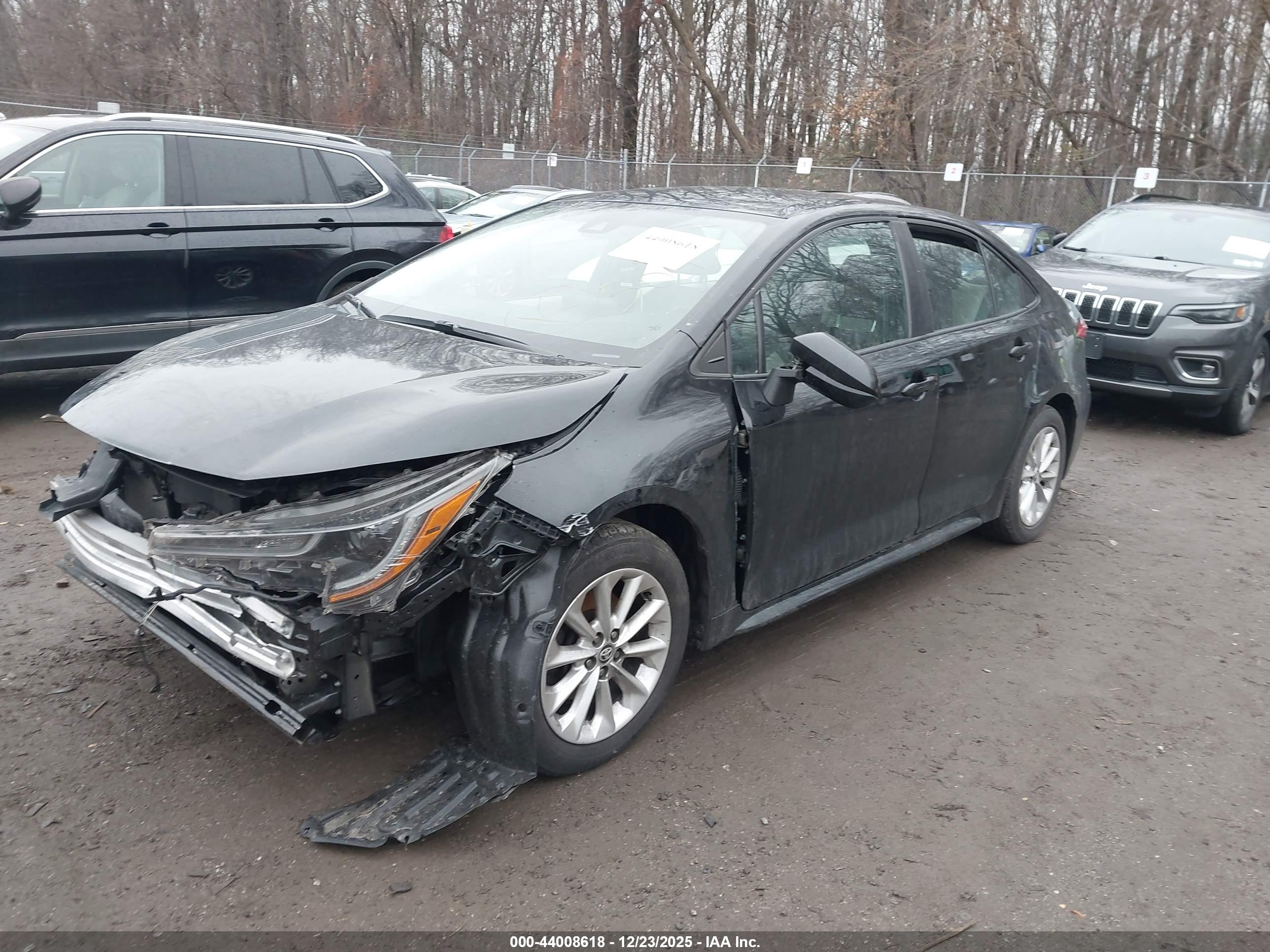 TOYOTA COROLLA image 2