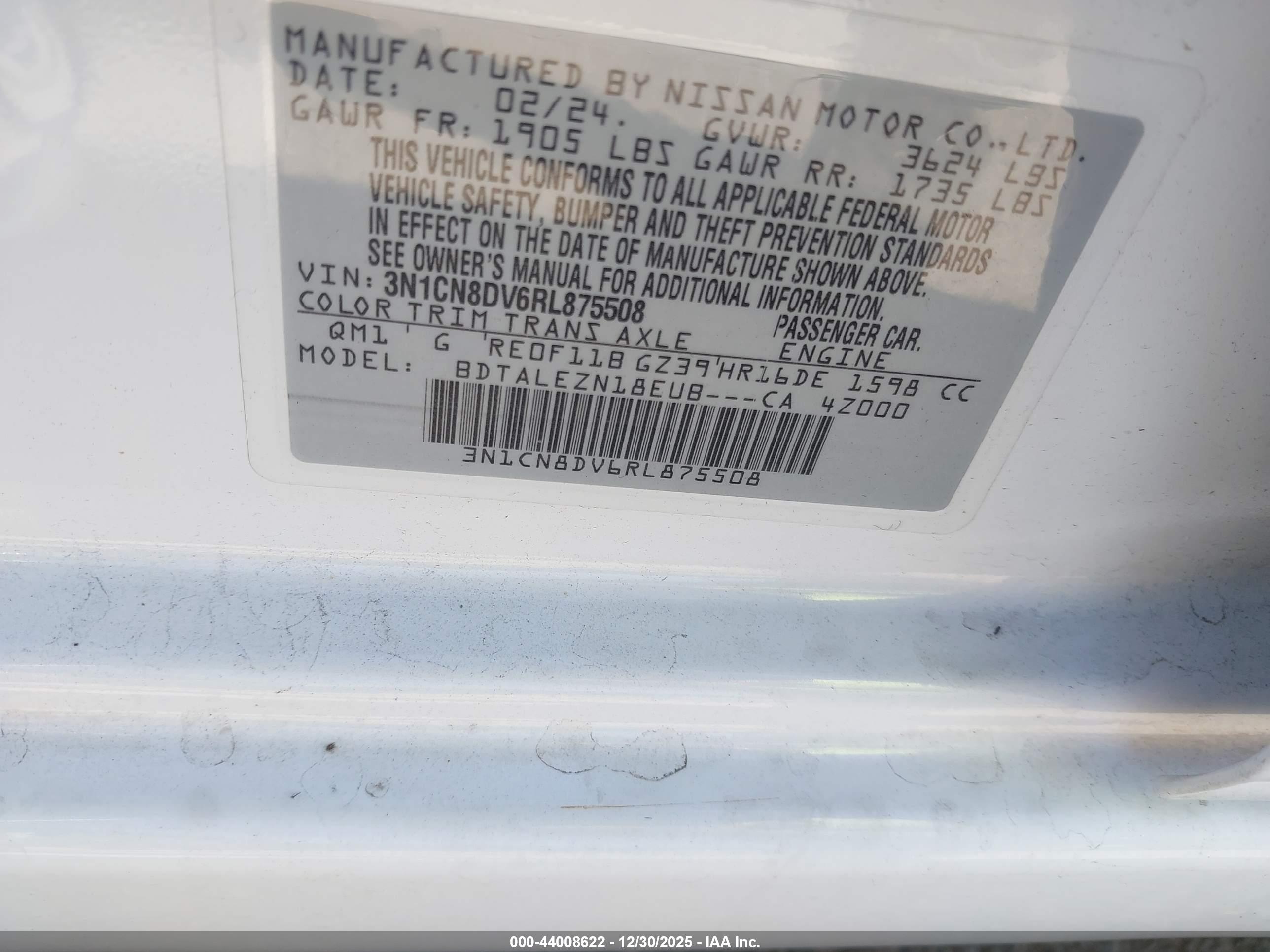 NISSAN VERSA image 9