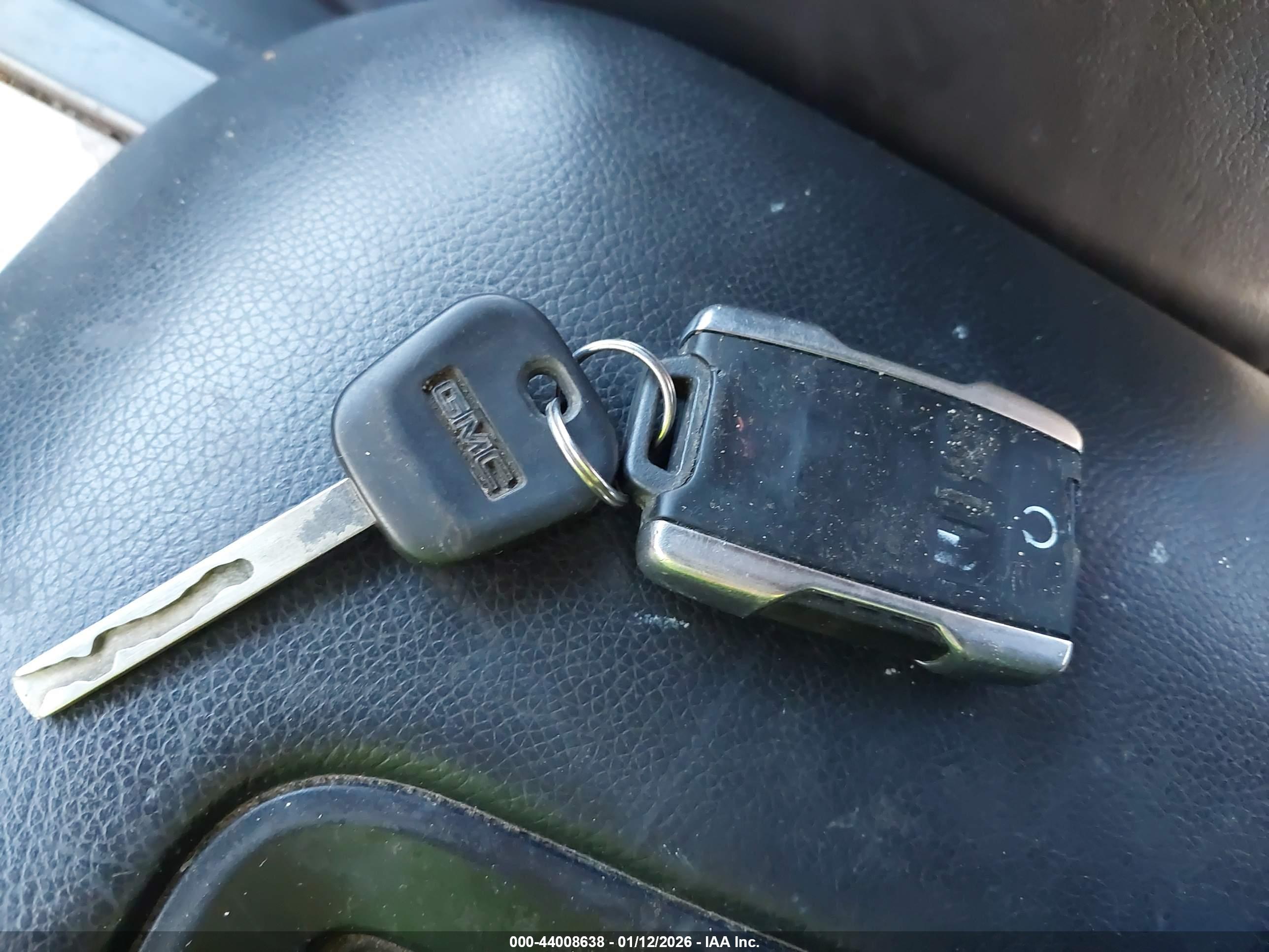 GMC SIERRA image 11
