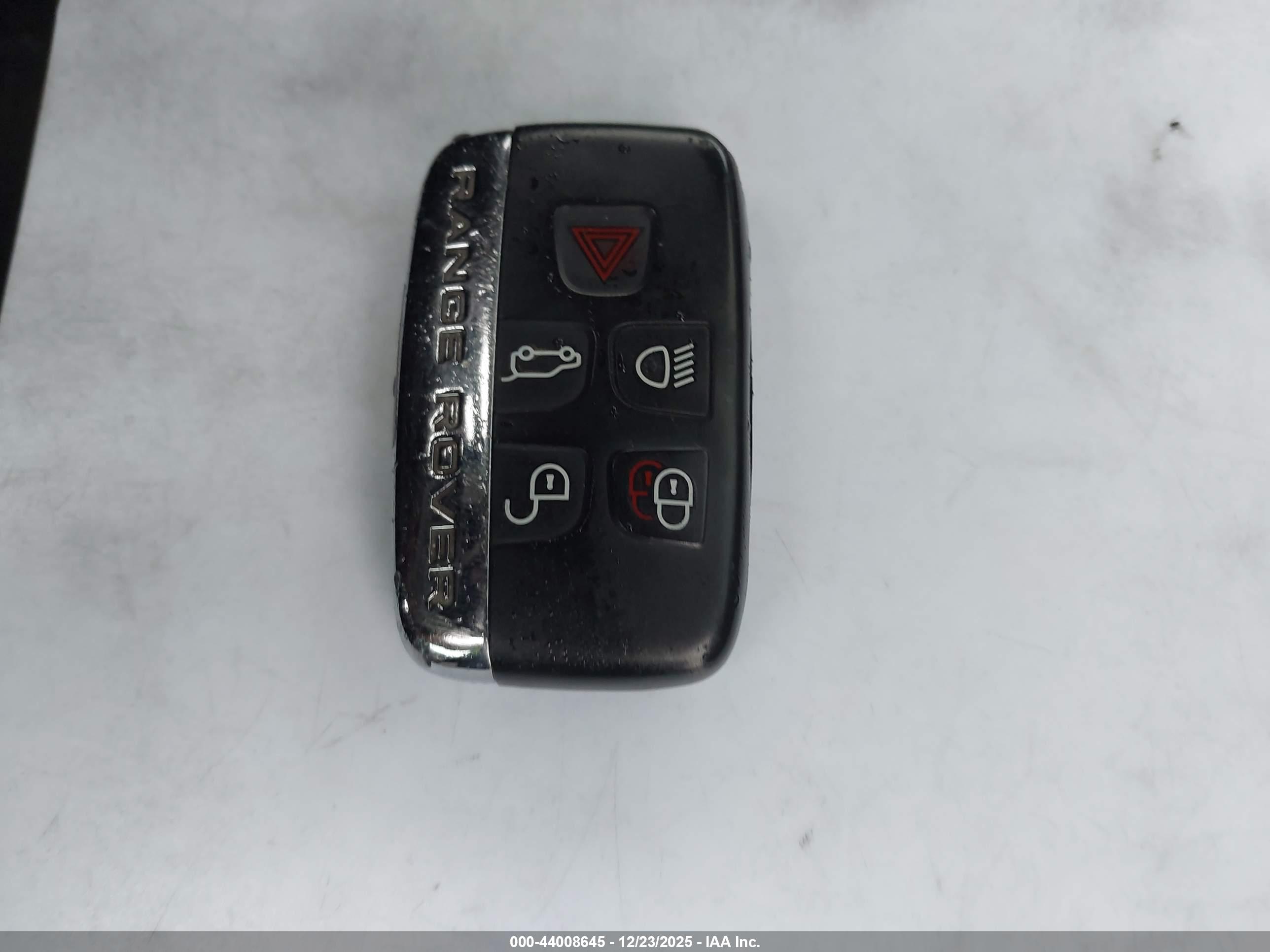 LAND ROVER image 11