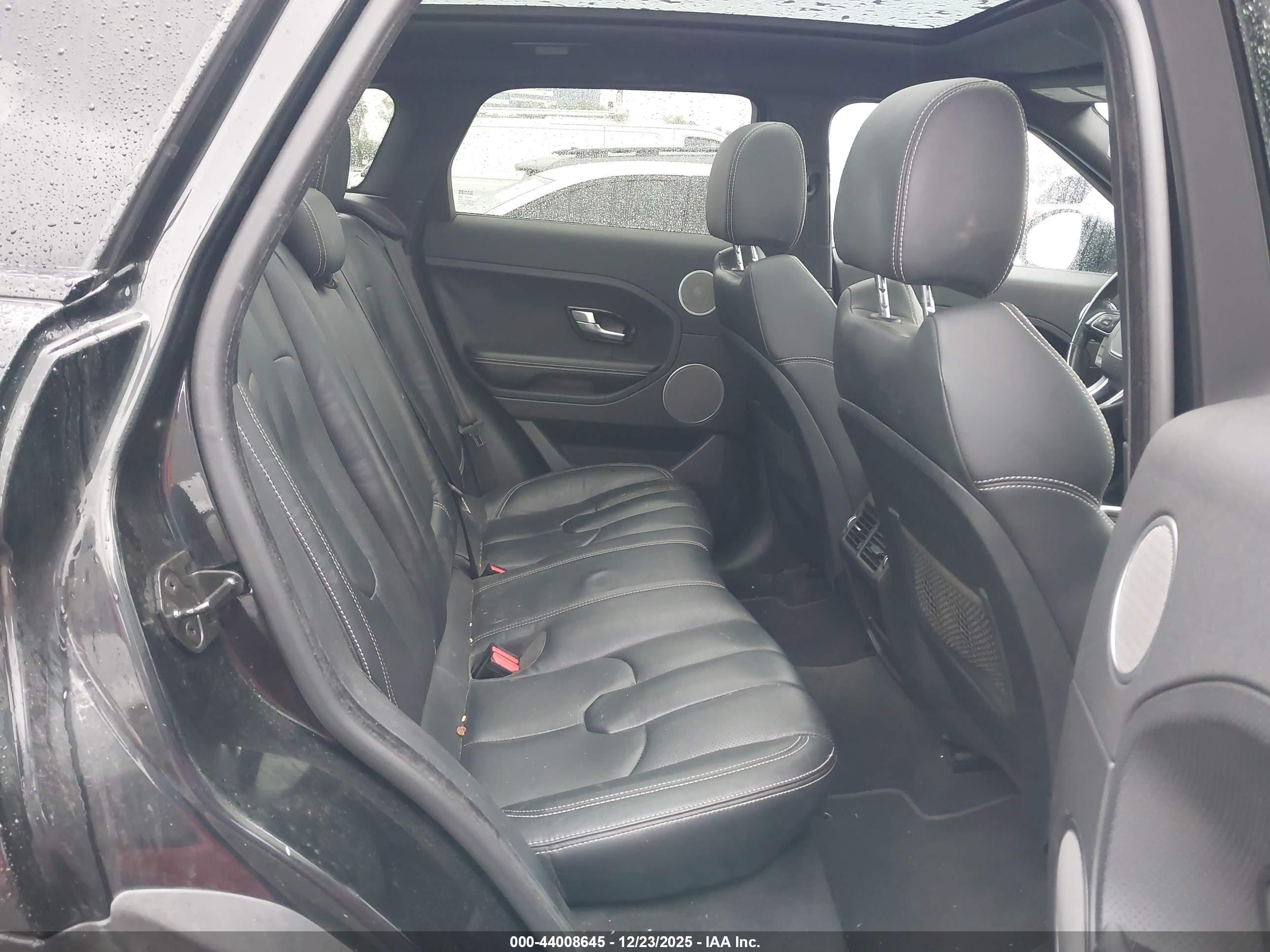LAND ROVER image 8