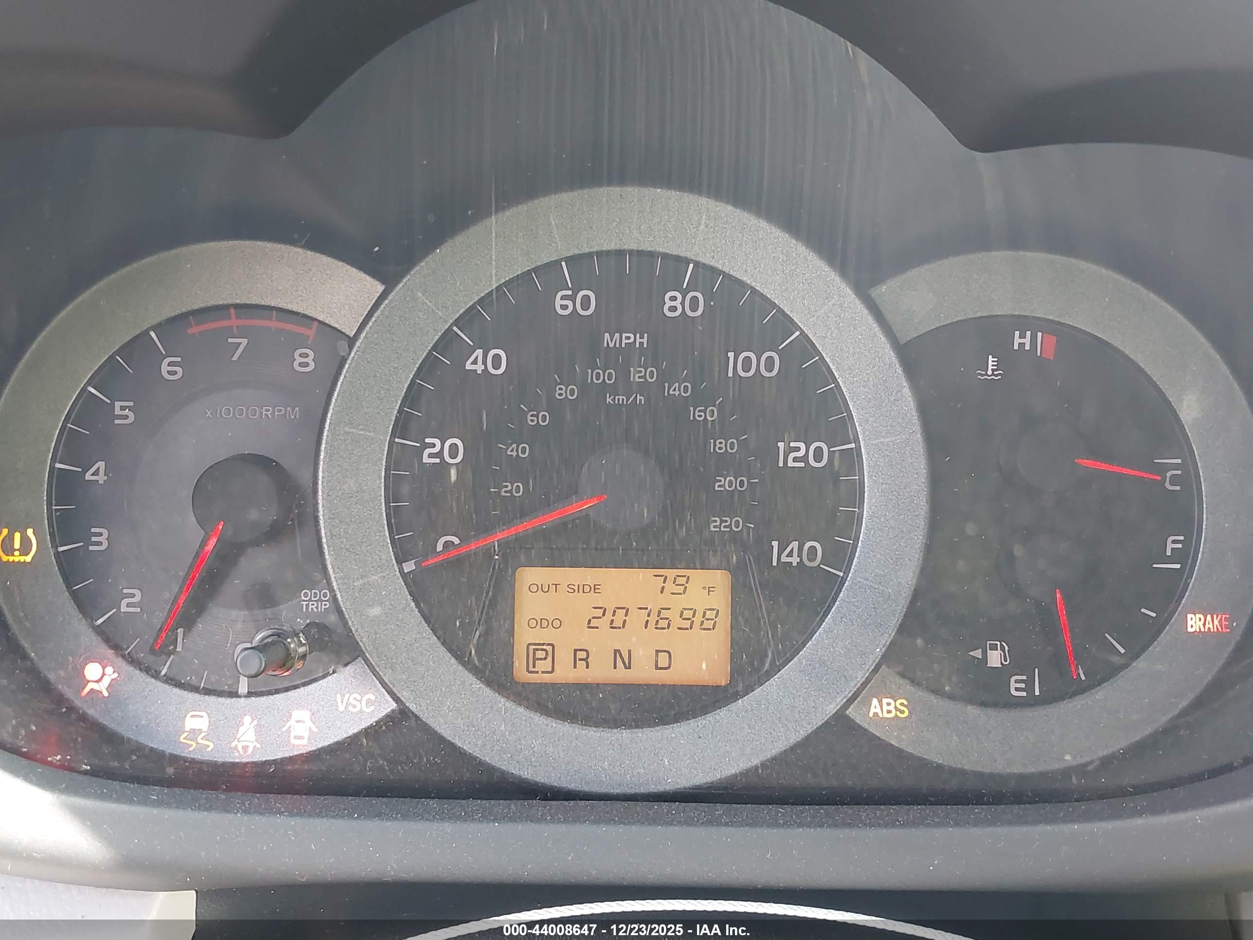 TOYOTA RAV4 image 7