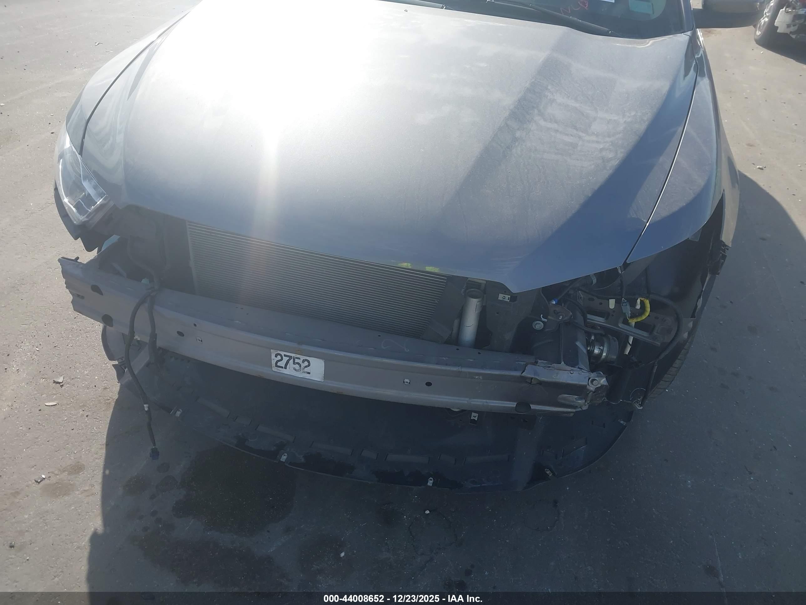 FORD TAURUS image 6