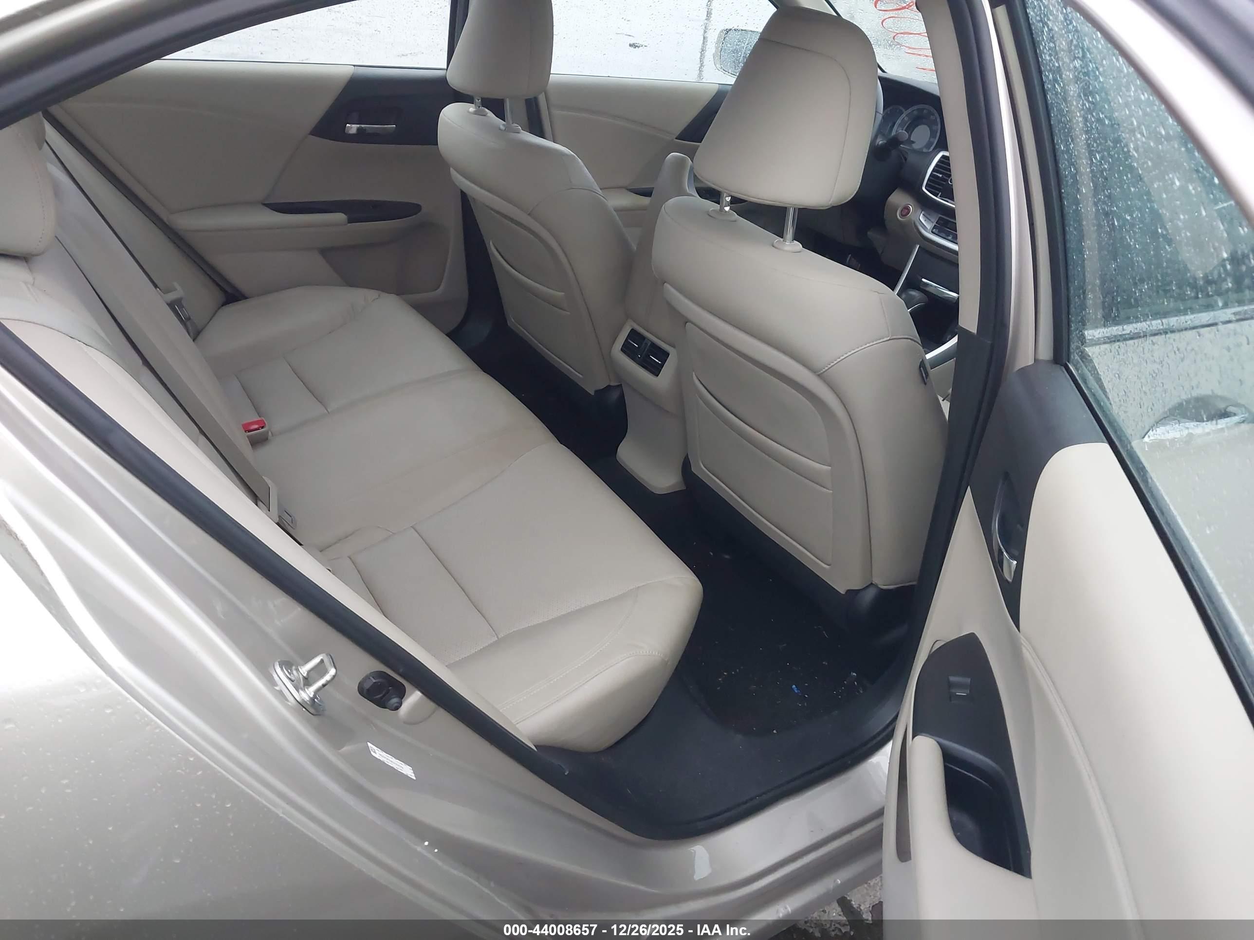 HONDA ACCORD image 8