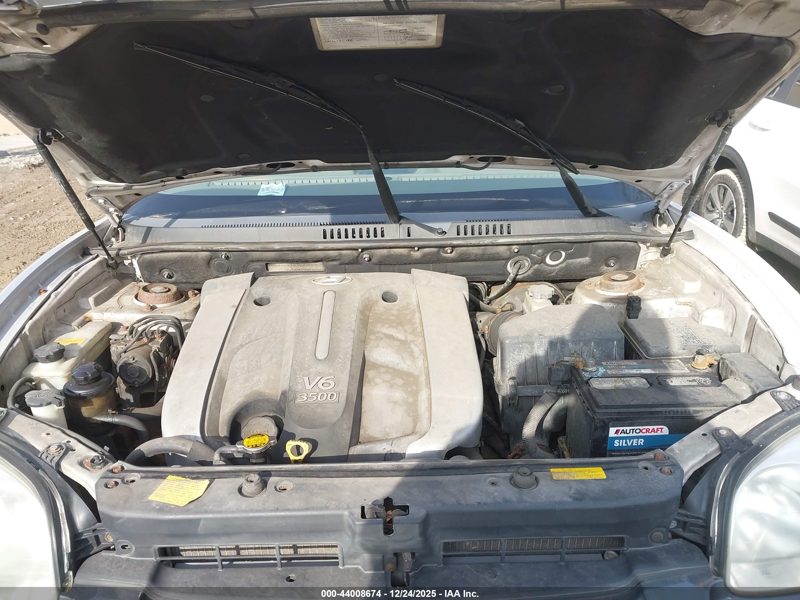 HYUNDAI SANTA image 10