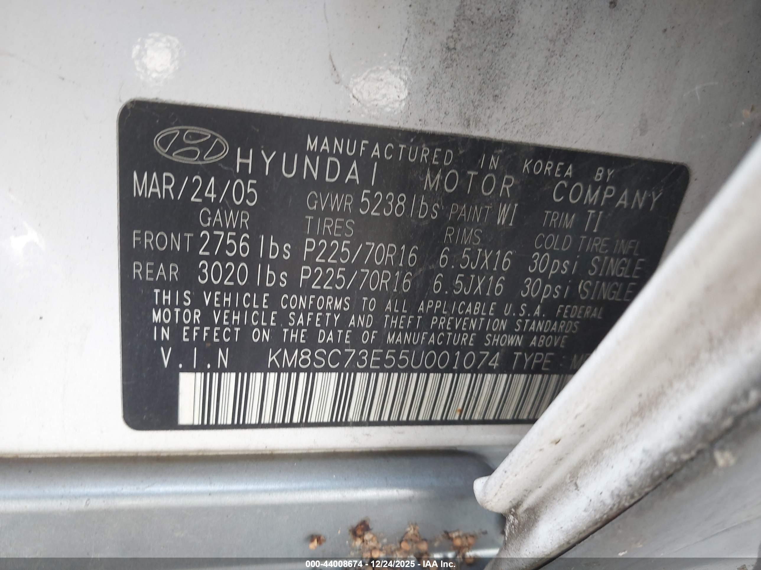 HYUNDAI SANTA image 9