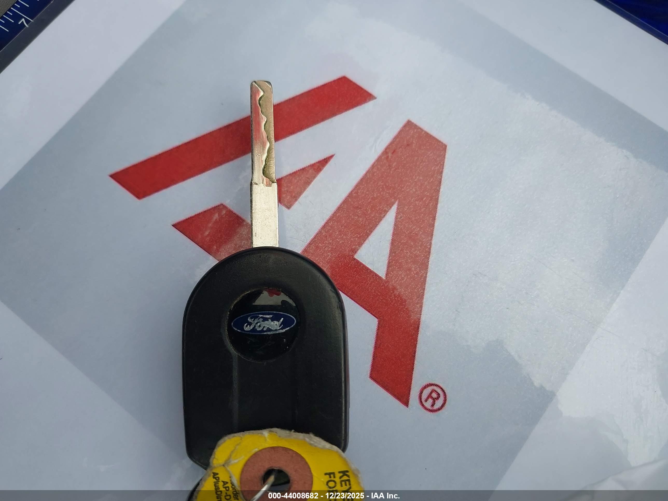 FORD ESCAPE image 11