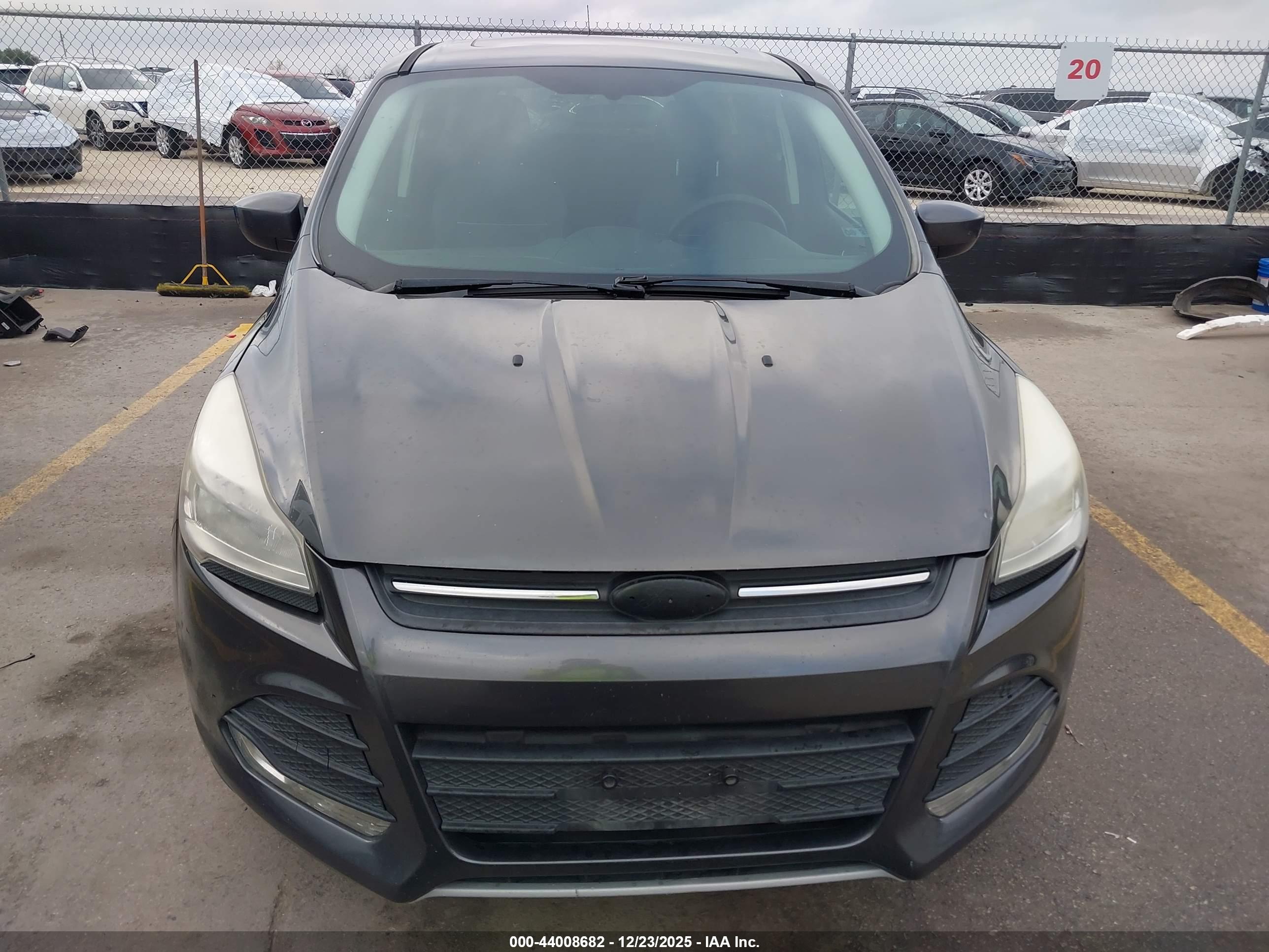 FORD ESCAPE image 6