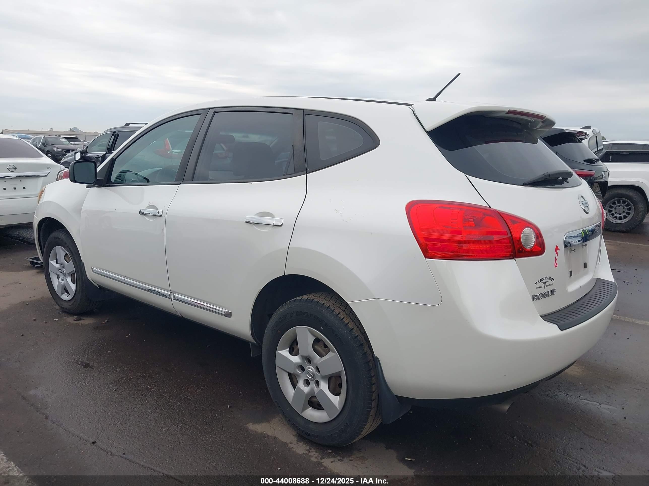 NISSAN ROGUE image 3
