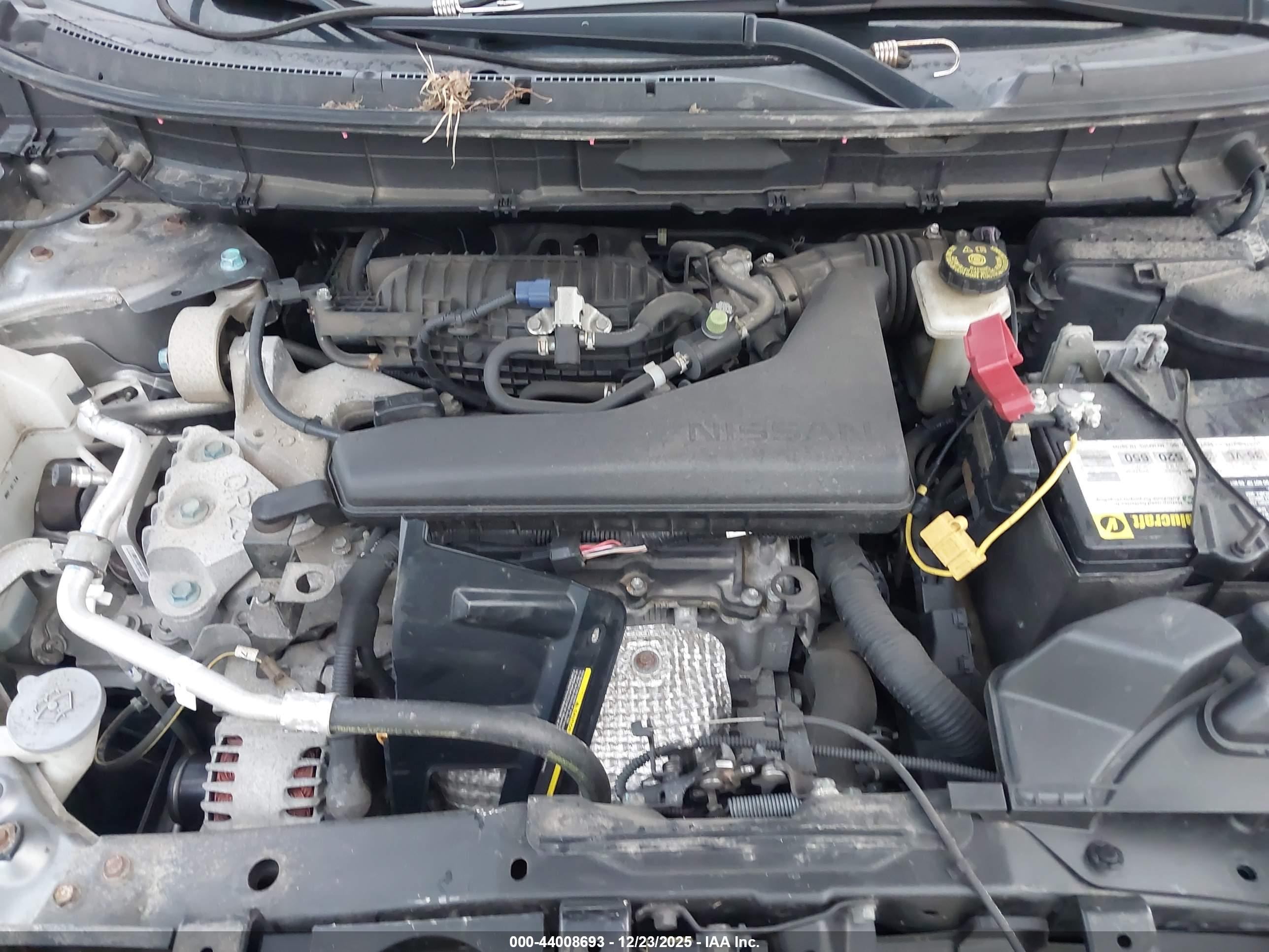 NISSAN ROGUE image 10