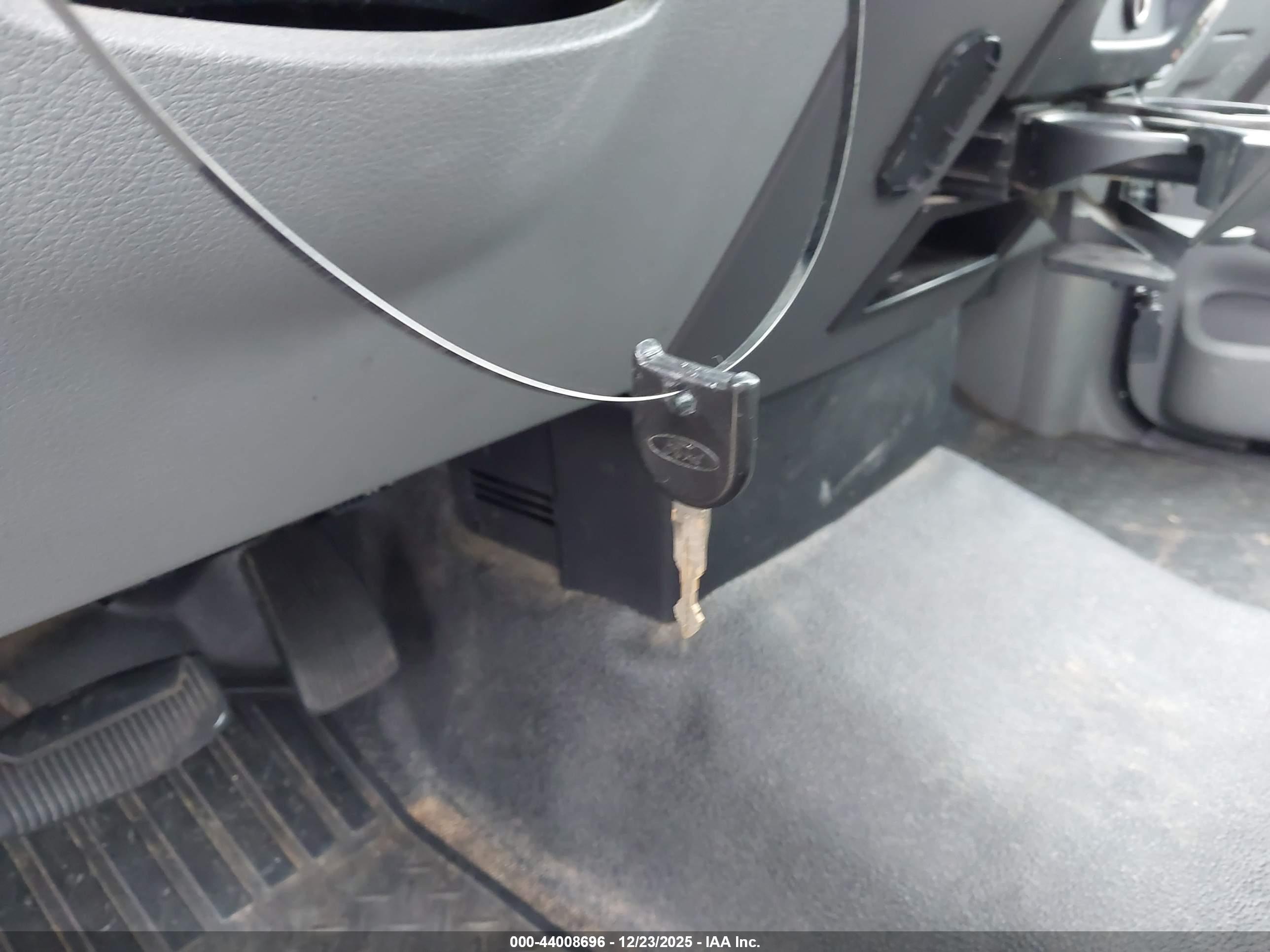 FORD F-150 image 11